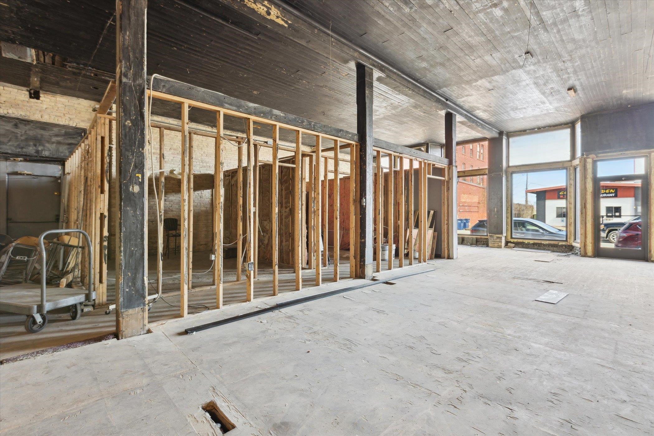 main property photo 31