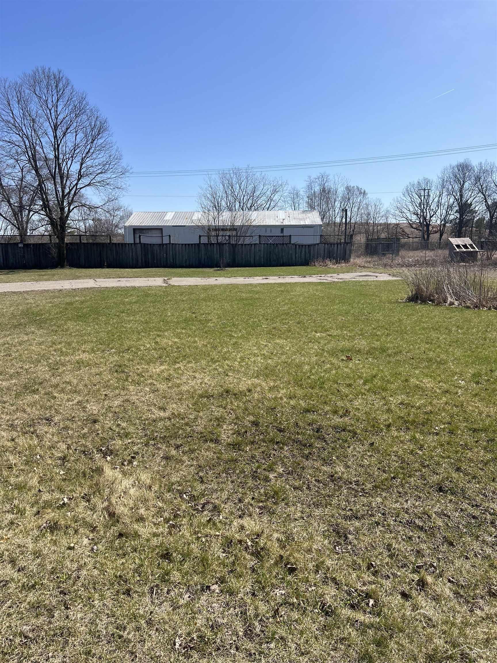main property photo 6