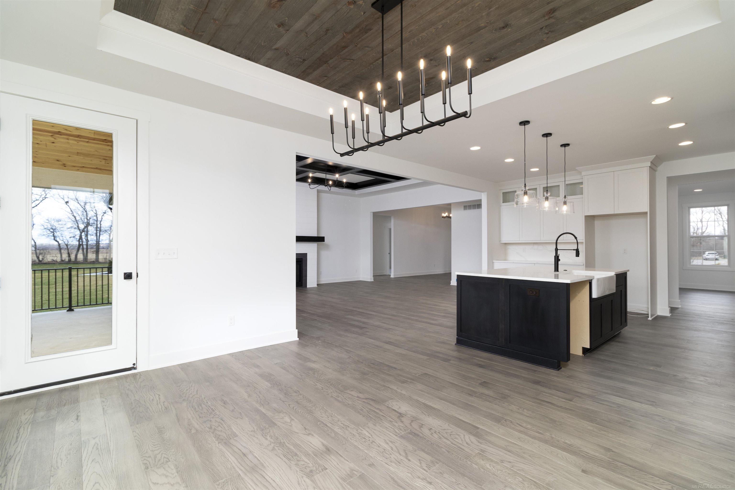 property viewer photo 17