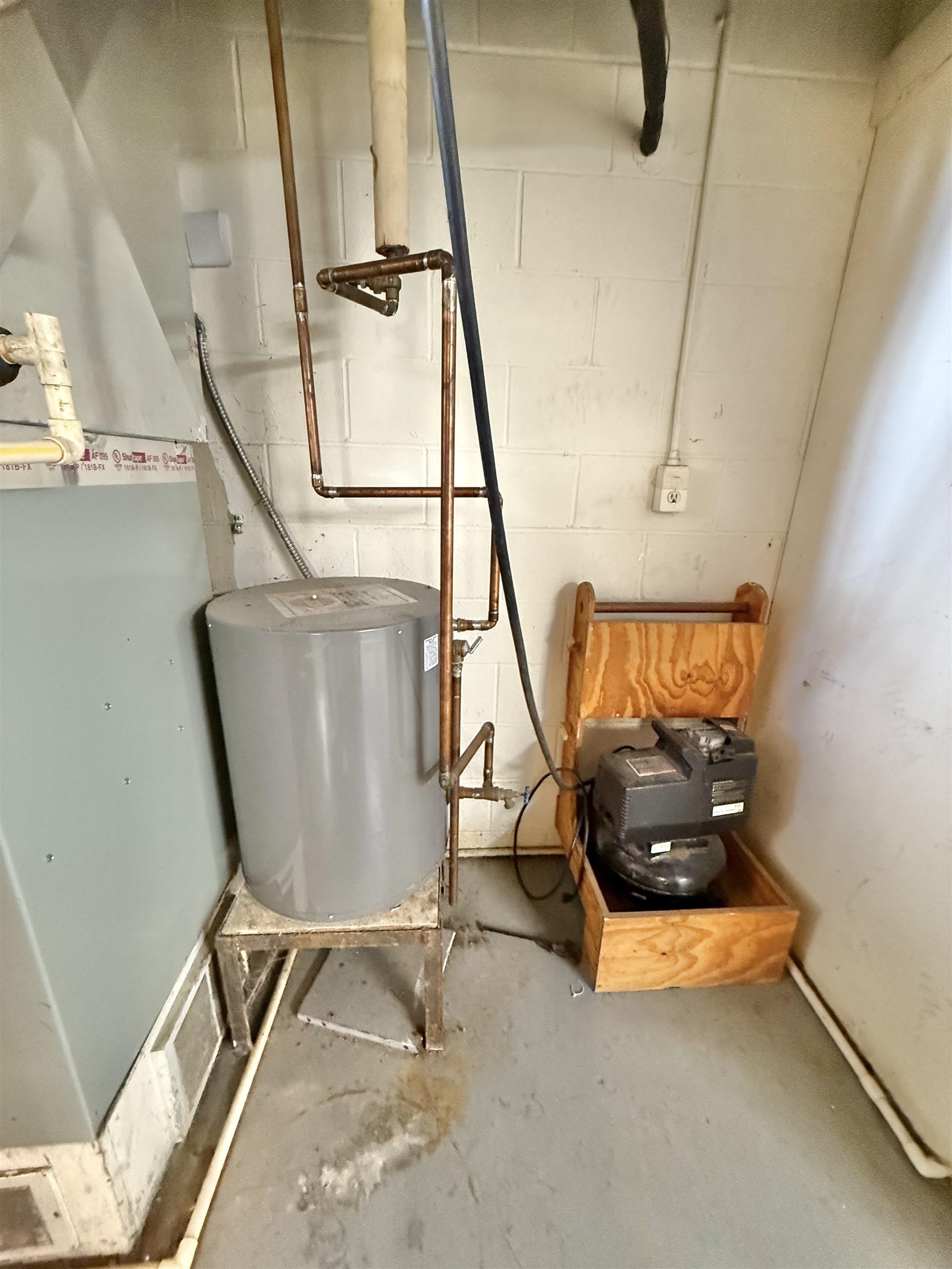 main property photo 23
