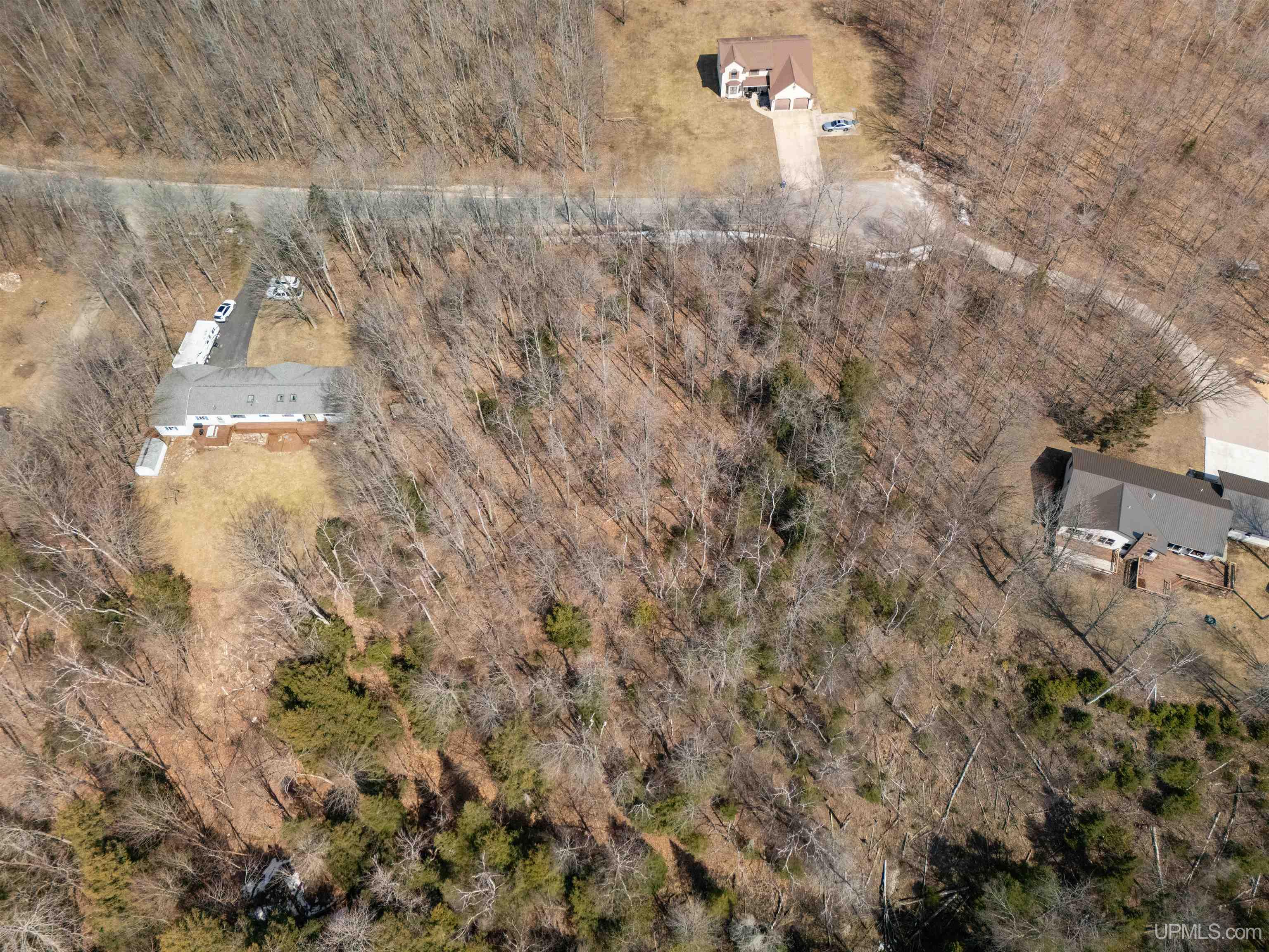 main property photo 6