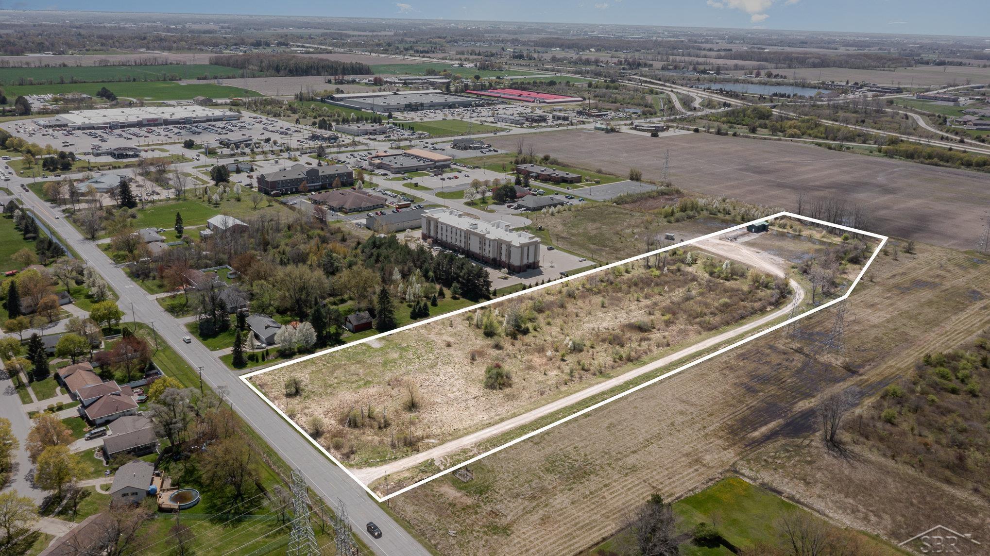 main property photo 6