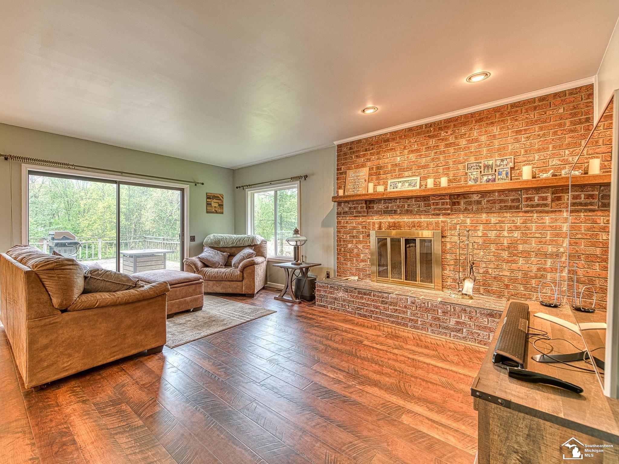 property viewer photo 9