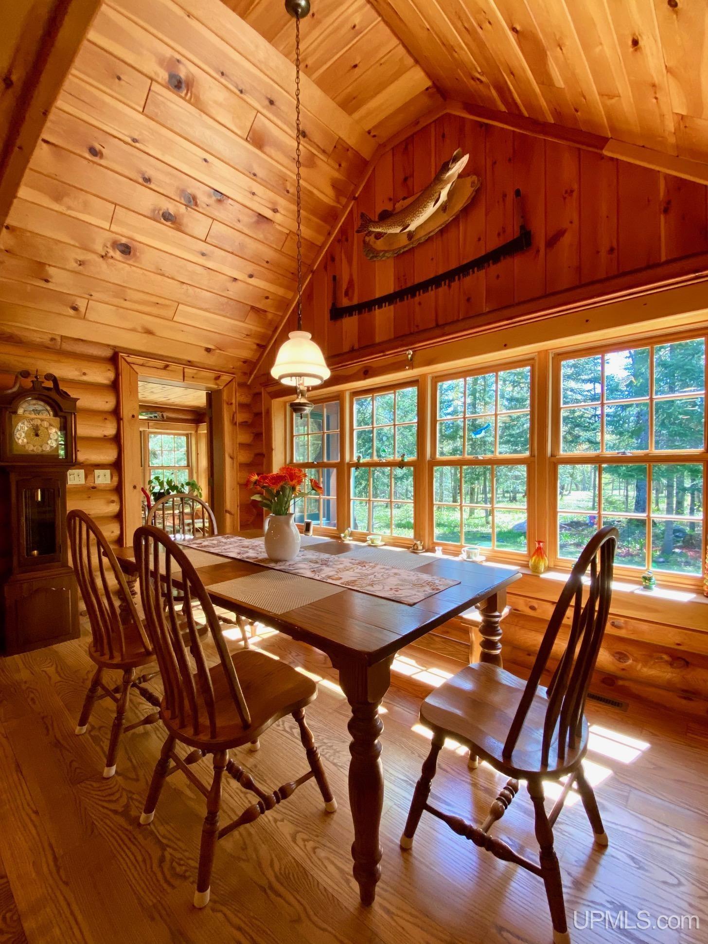property viewer photo 25