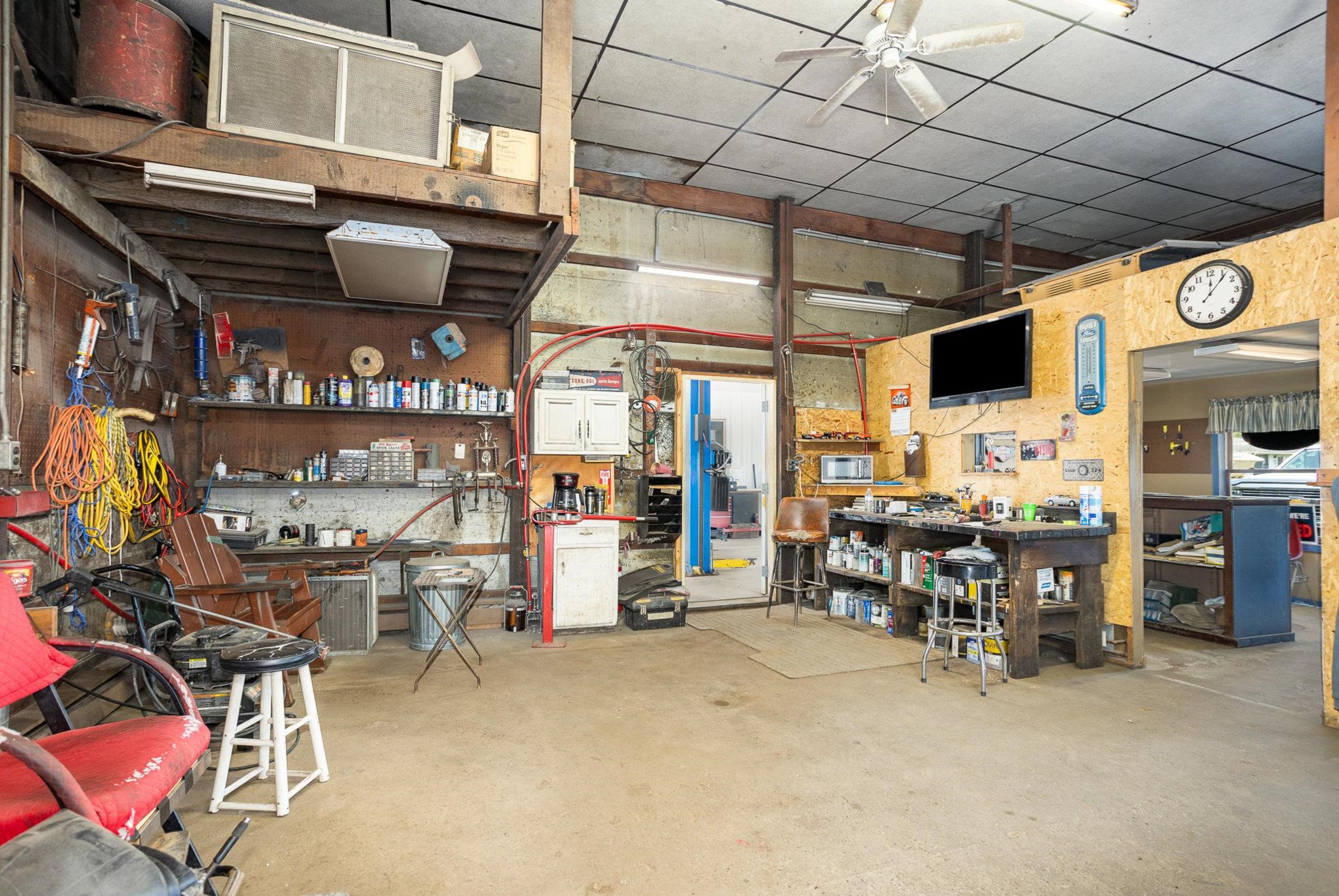 main property photo 12