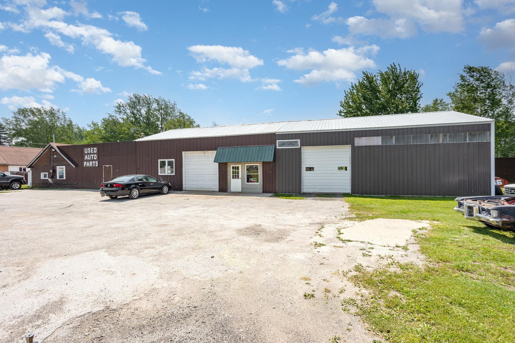 main property photo 16
