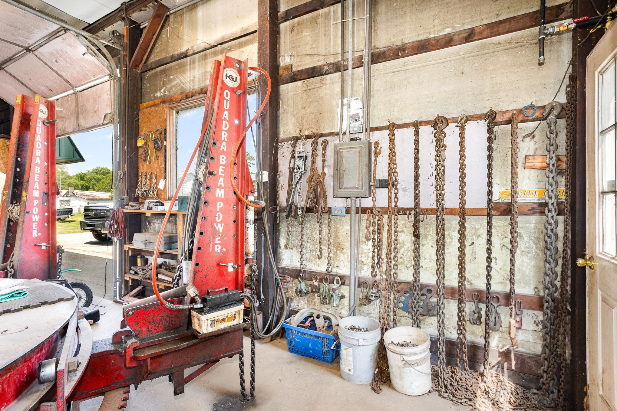 main property photo 24