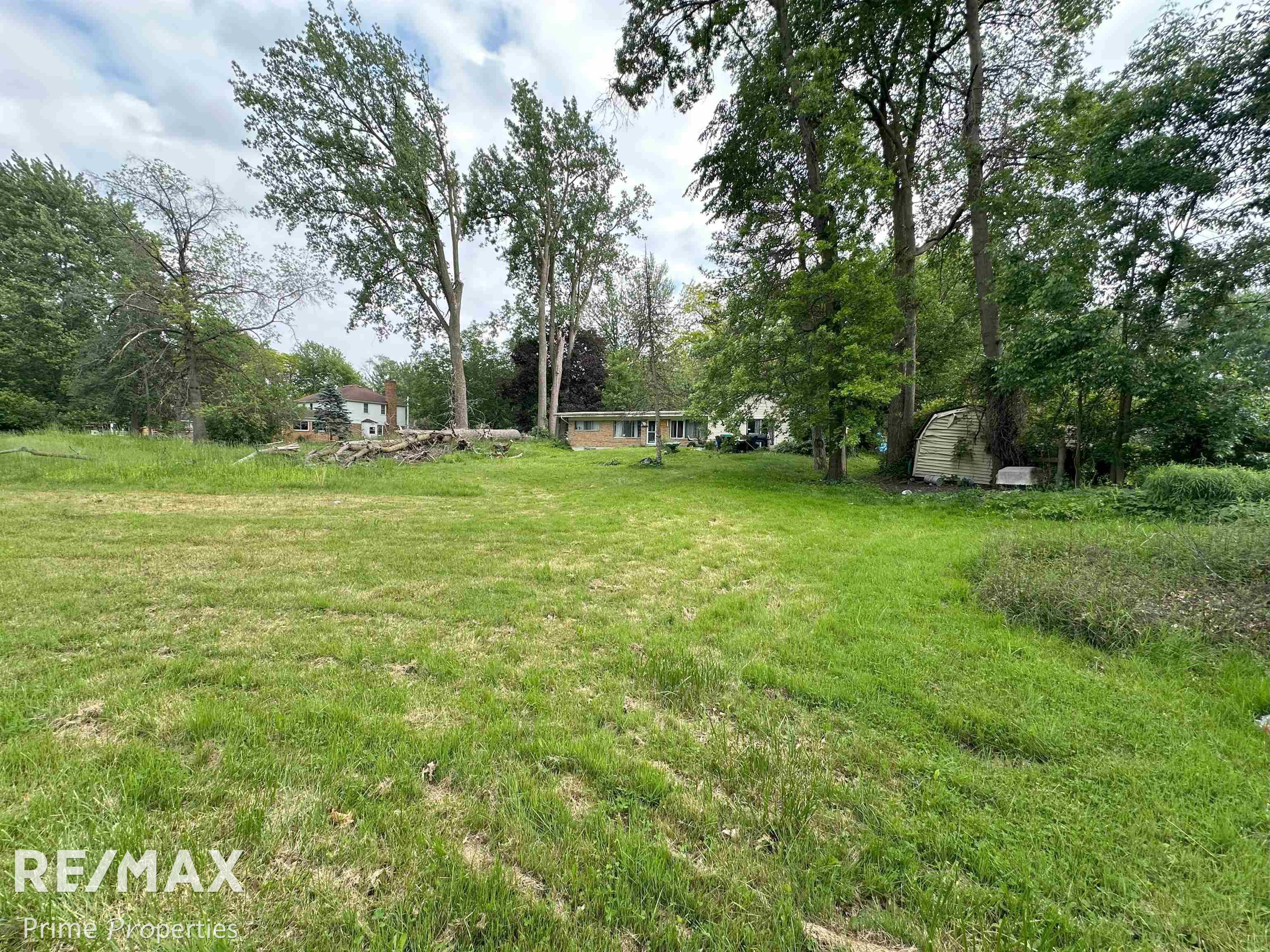 main property photo 46