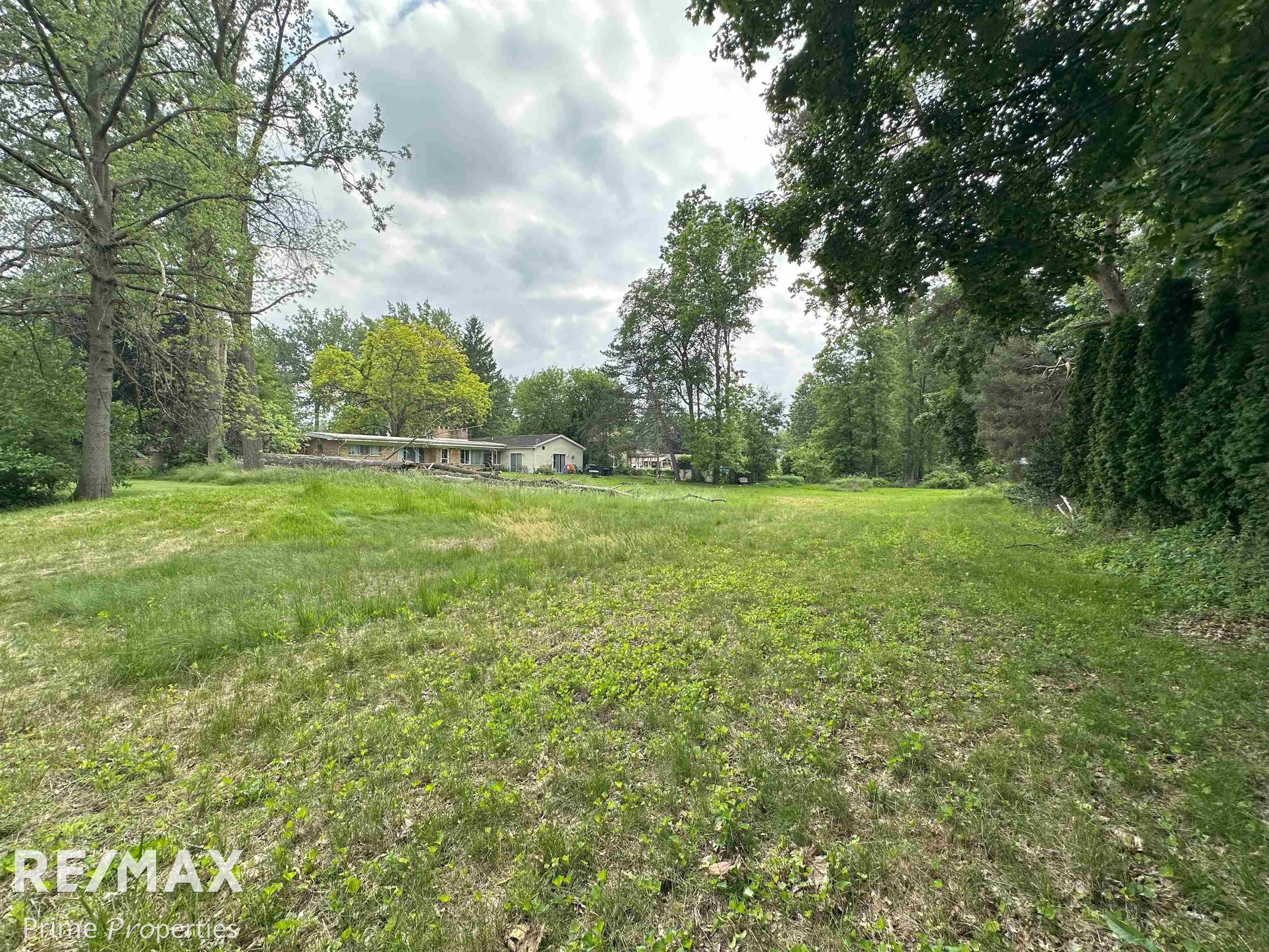 main property photo 47