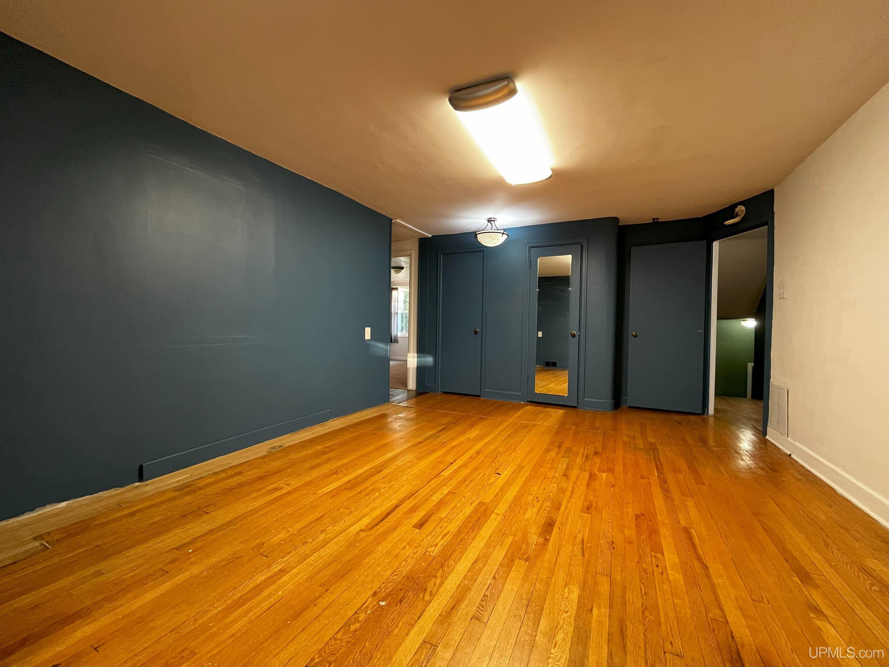 property viewer photo 18
