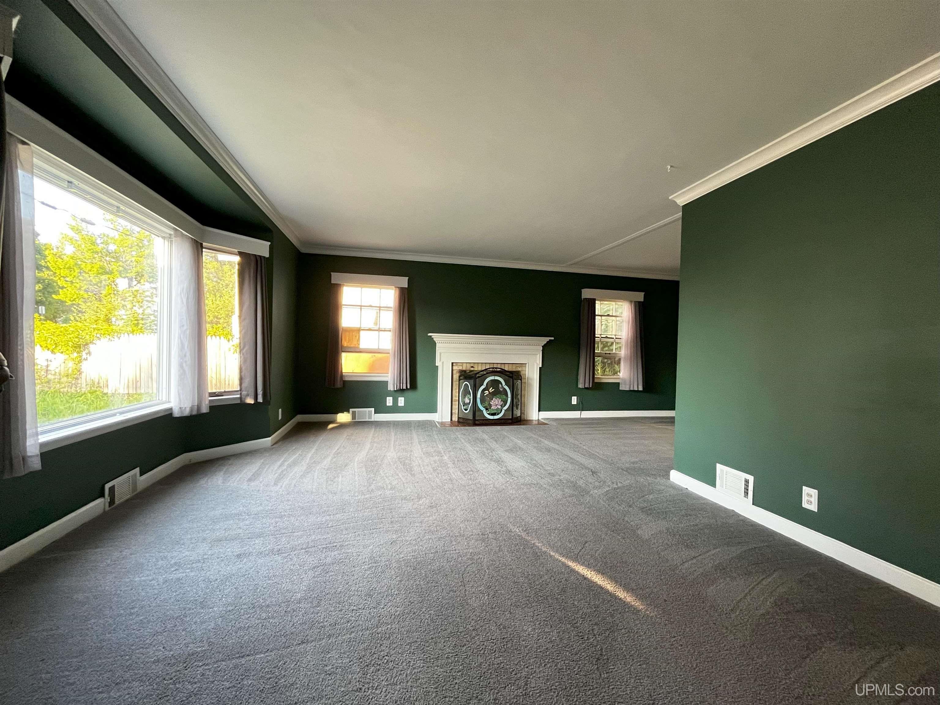 property viewer photo 7