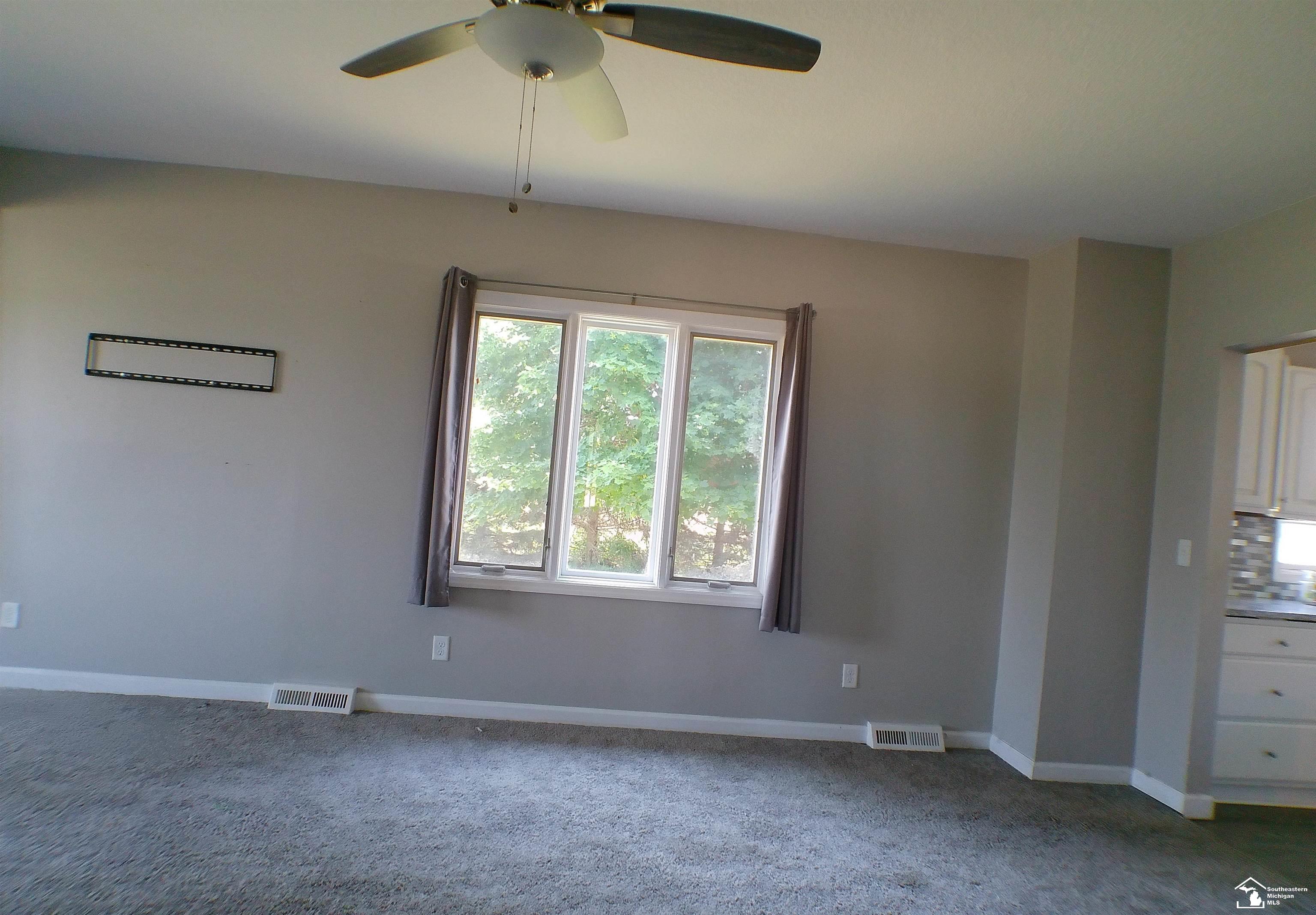 property viewer photo 2