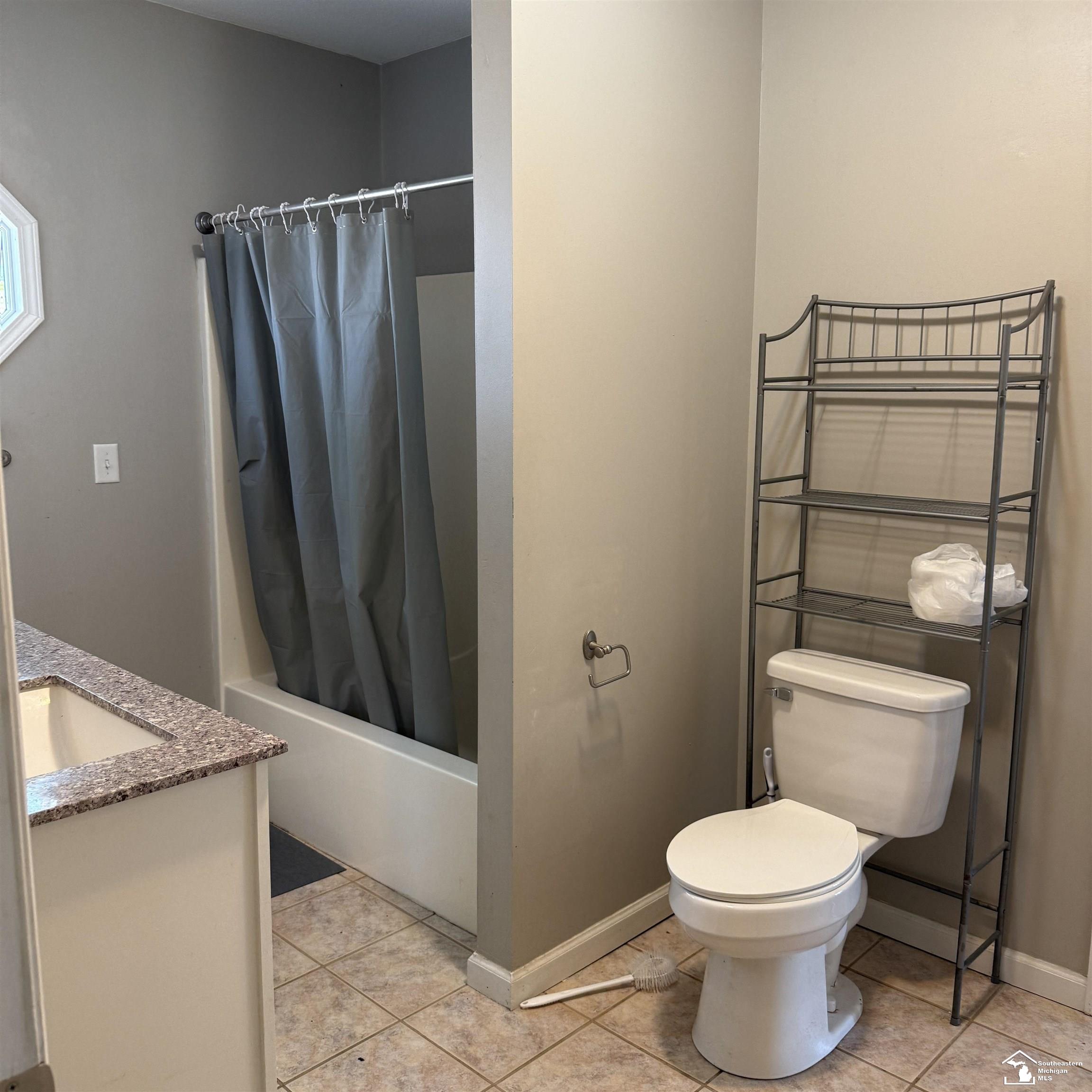 property viewer photo 23