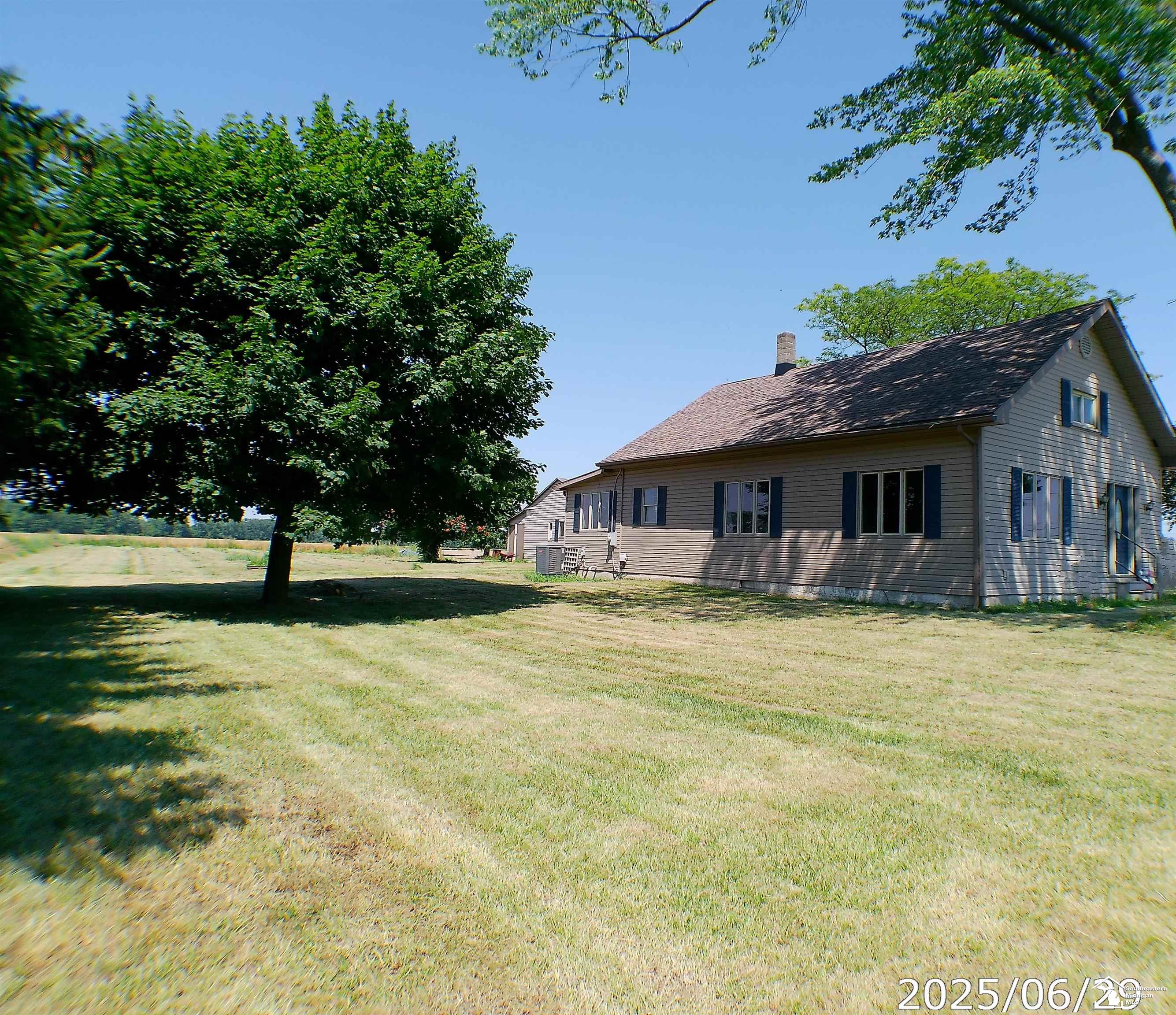 property viewer photo 30
