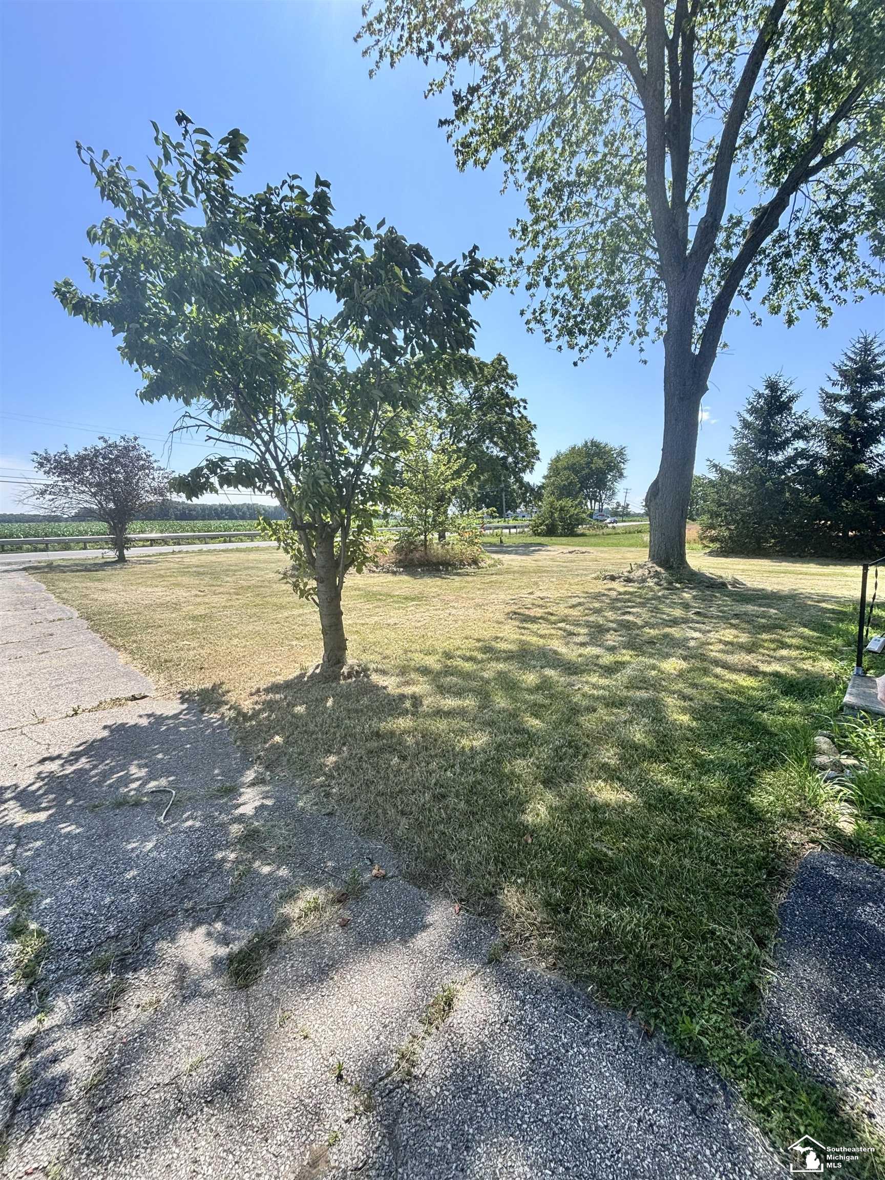 property viewer photo 38