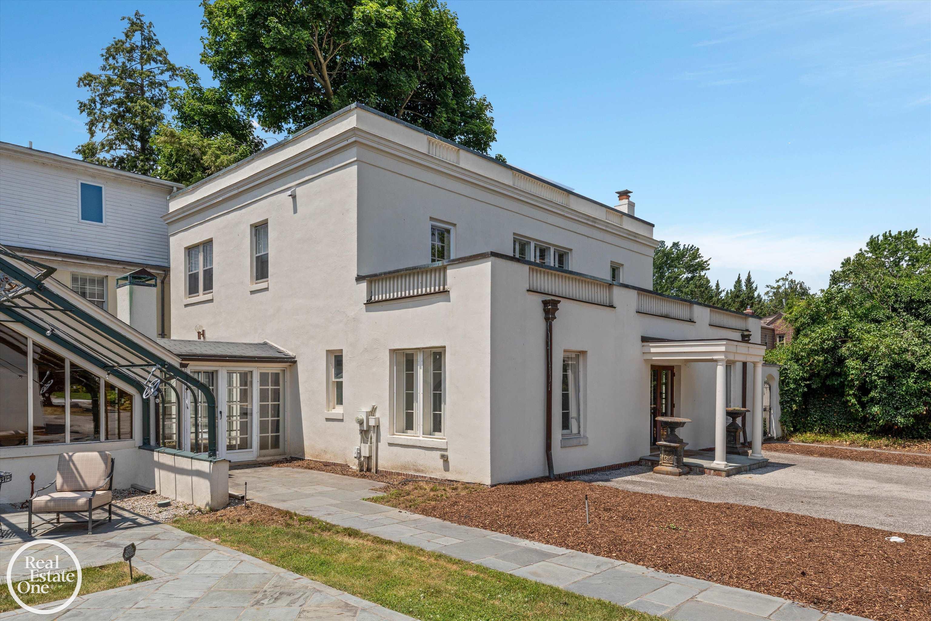main property photo 50