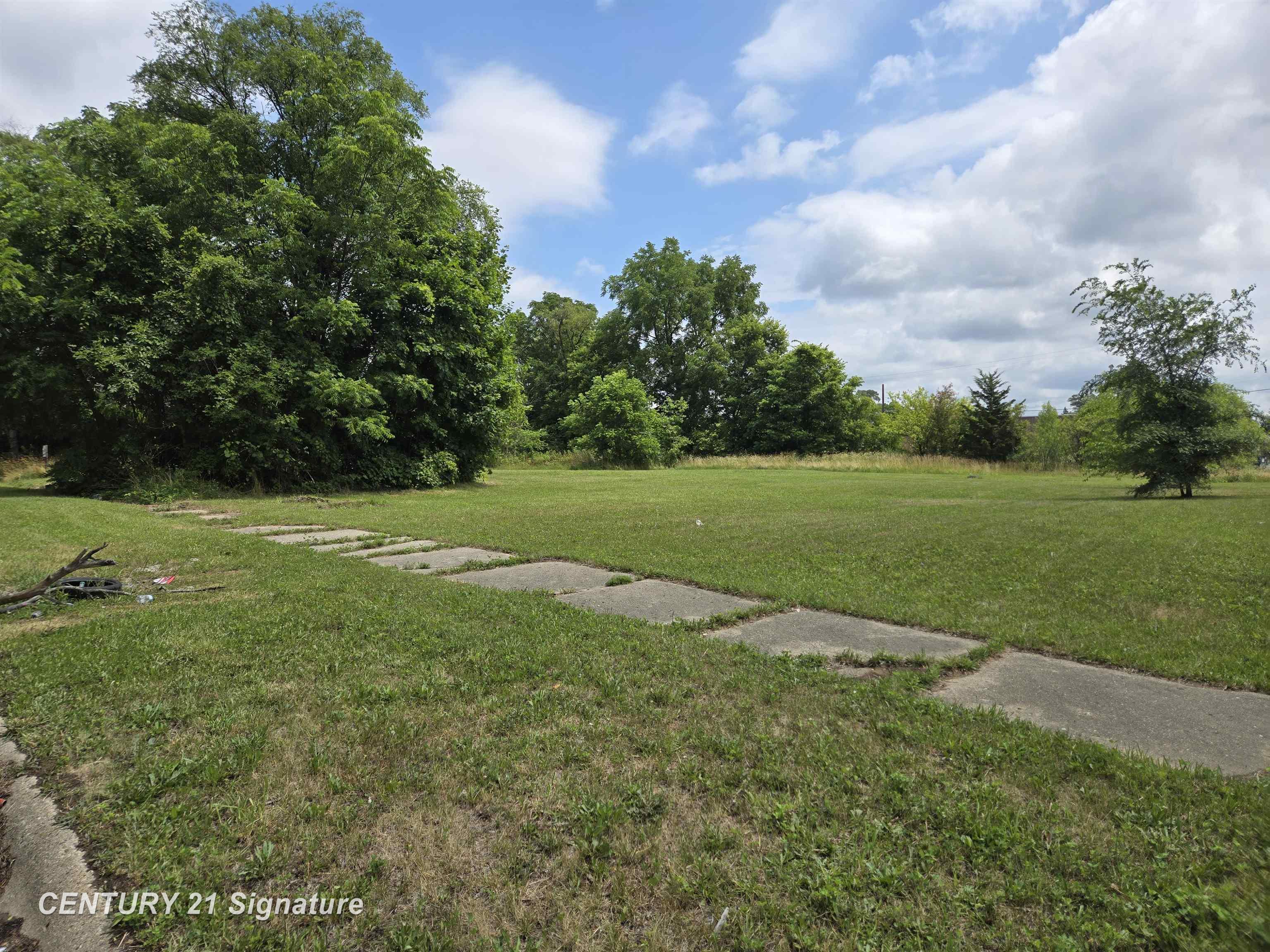 main property photo 0