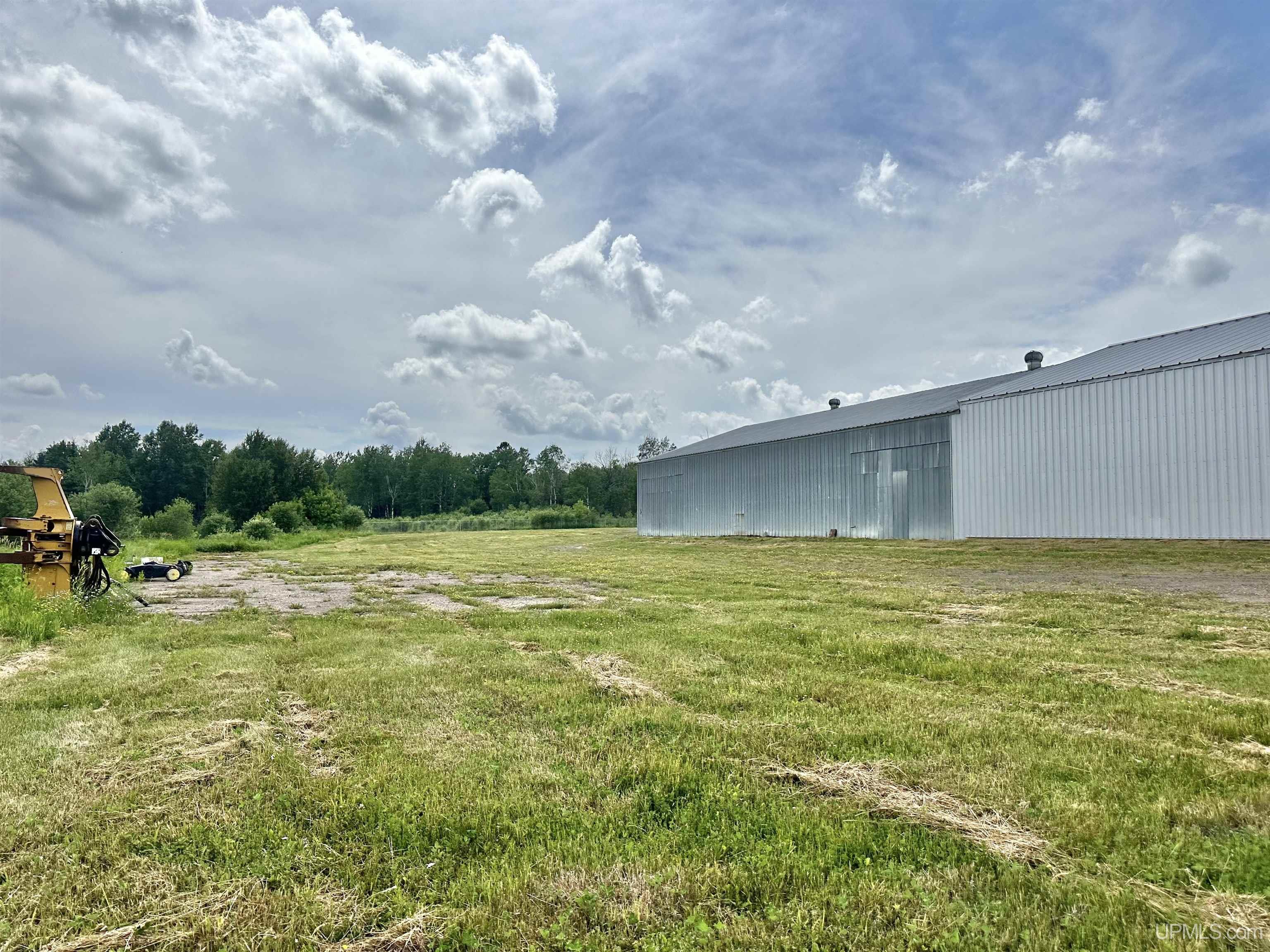 main property photo 57
