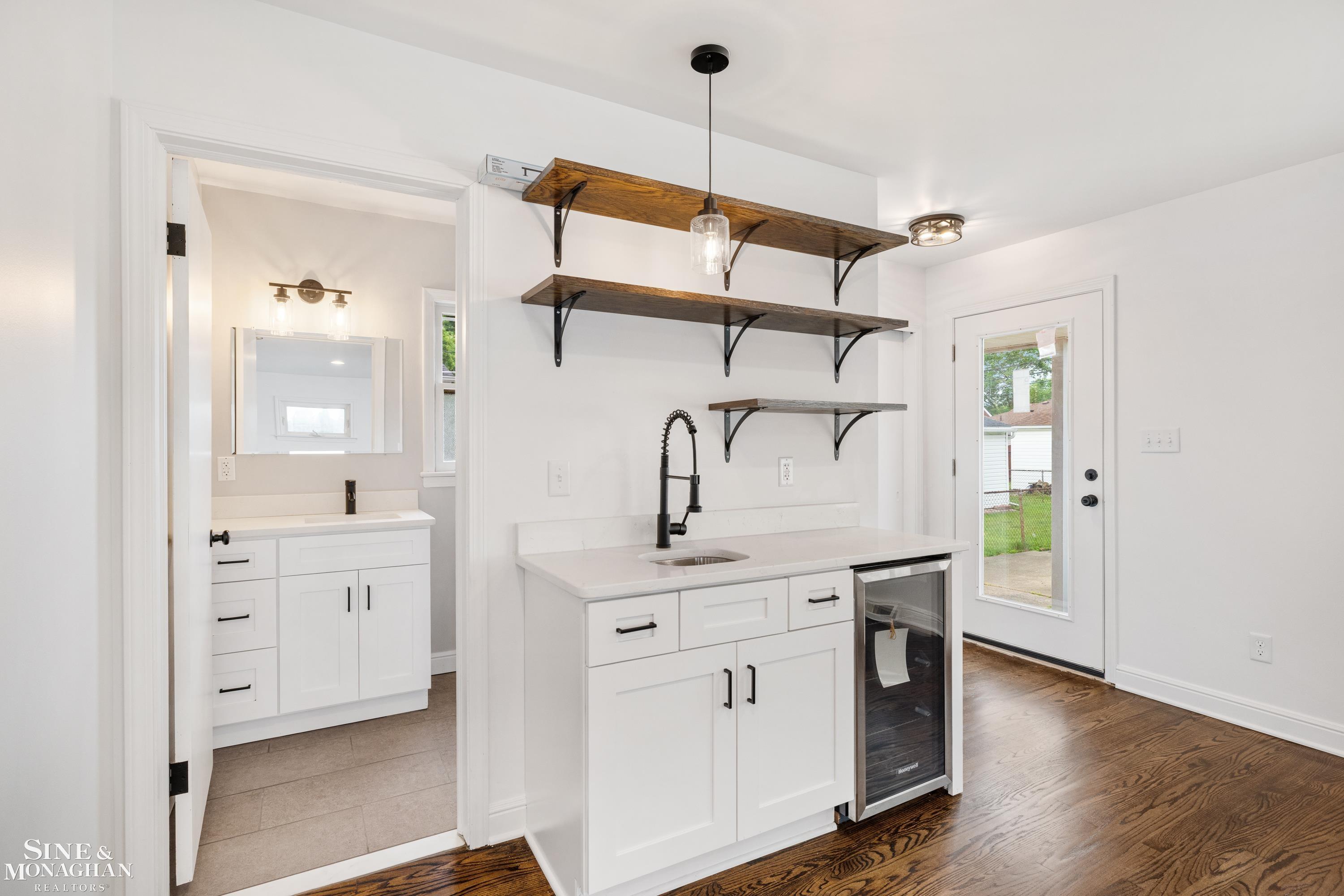 property viewer photo 21