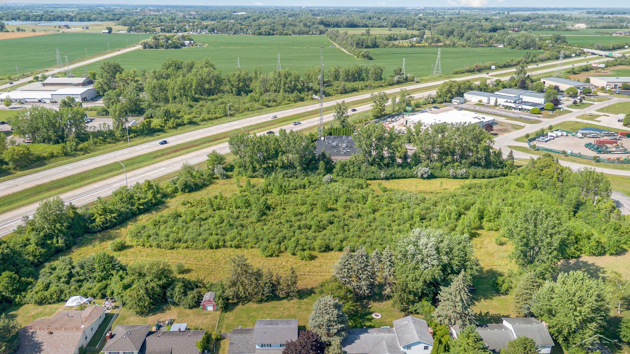 main property photo 12
