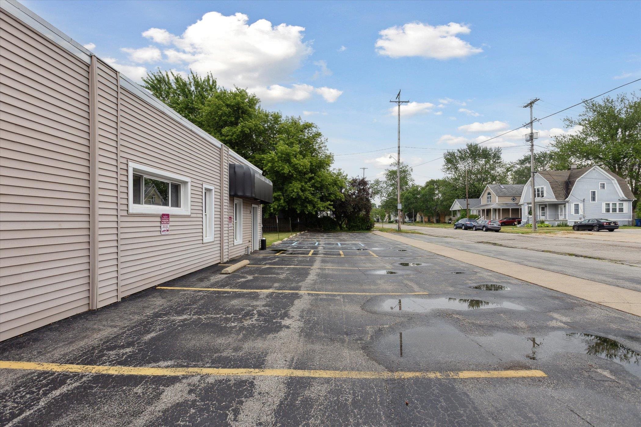 main property photo 30