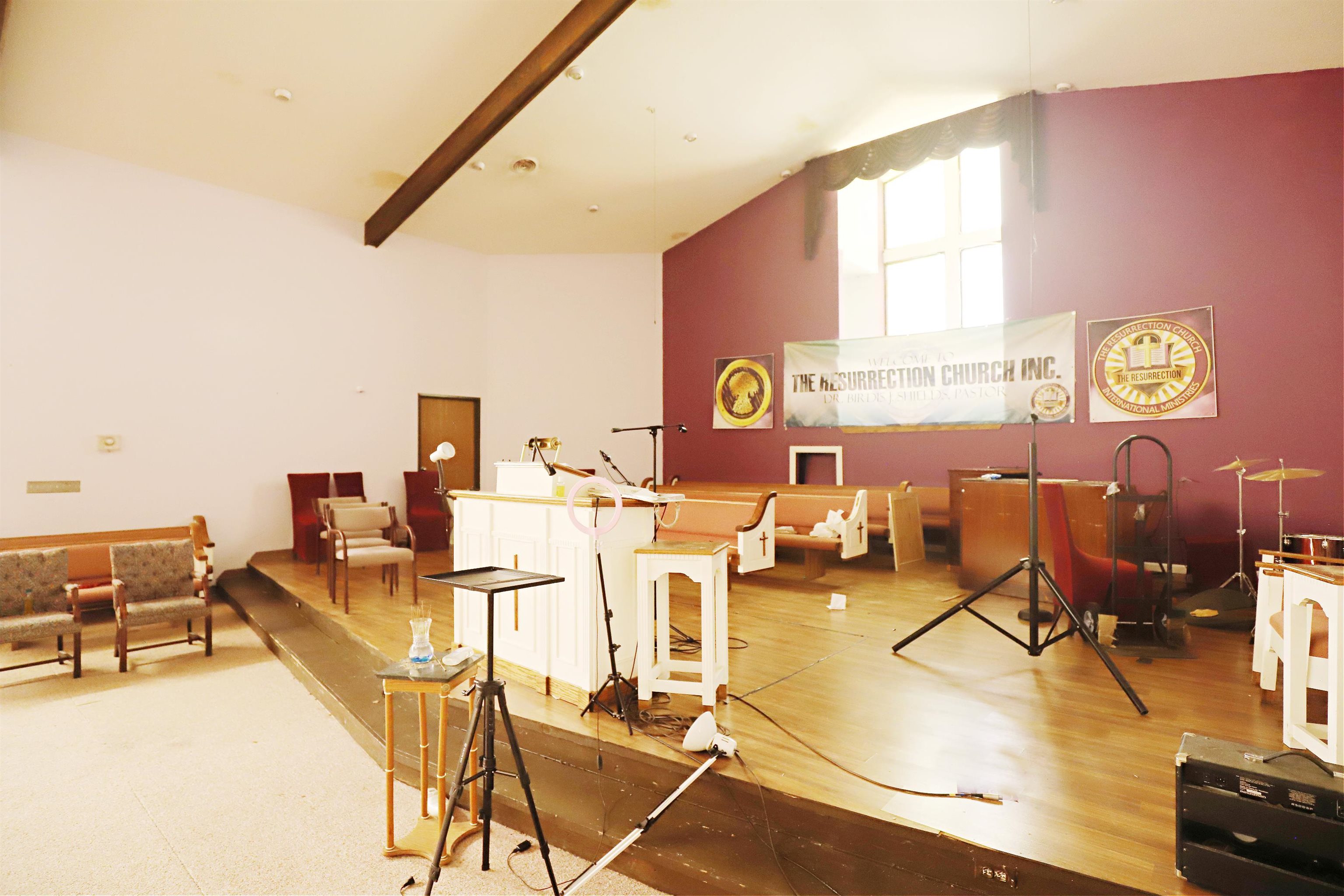 main property photo 8