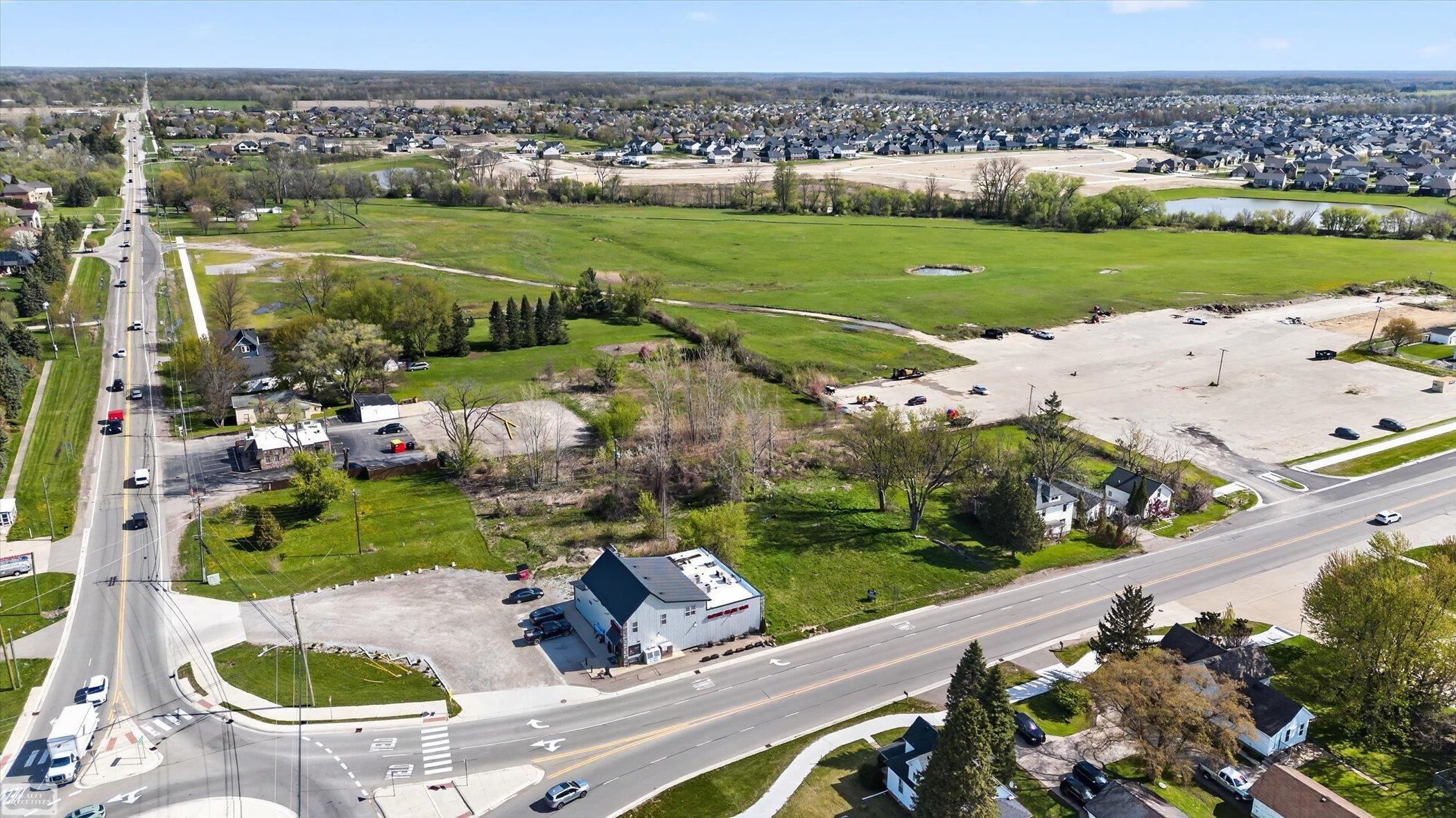 main property photo 8