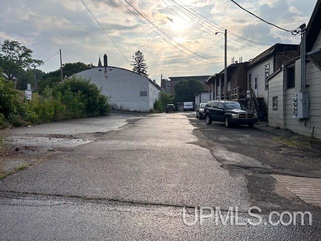 main property photo 13