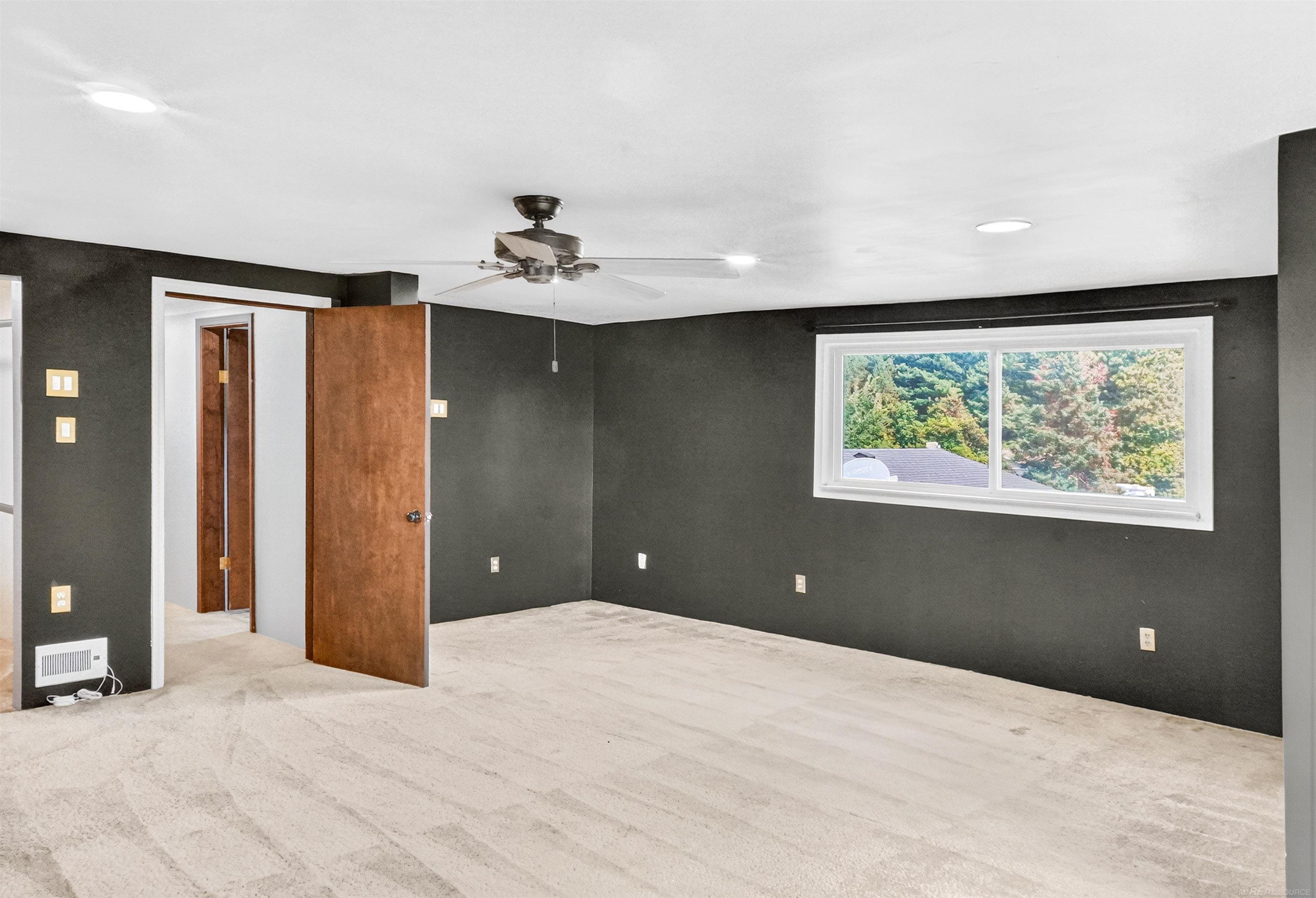 property viewer photo 24