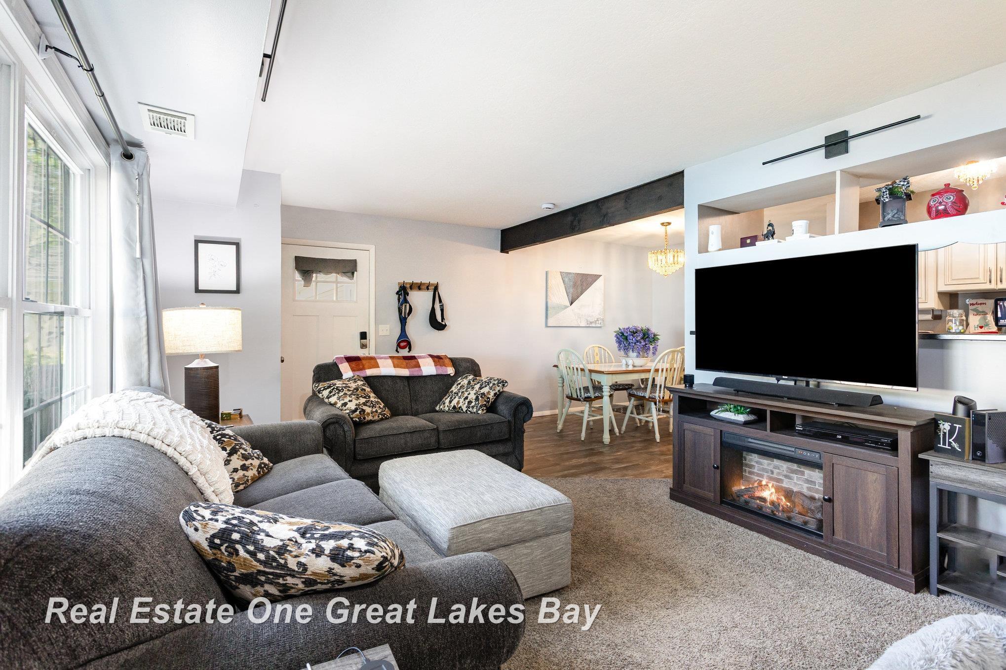 property viewer photo 6