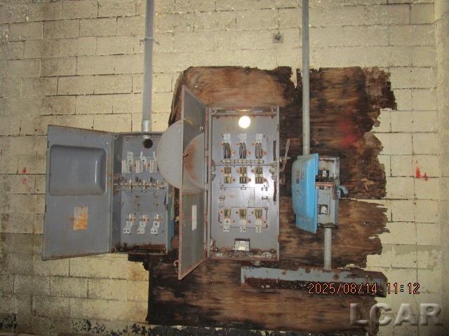 main property photo 30