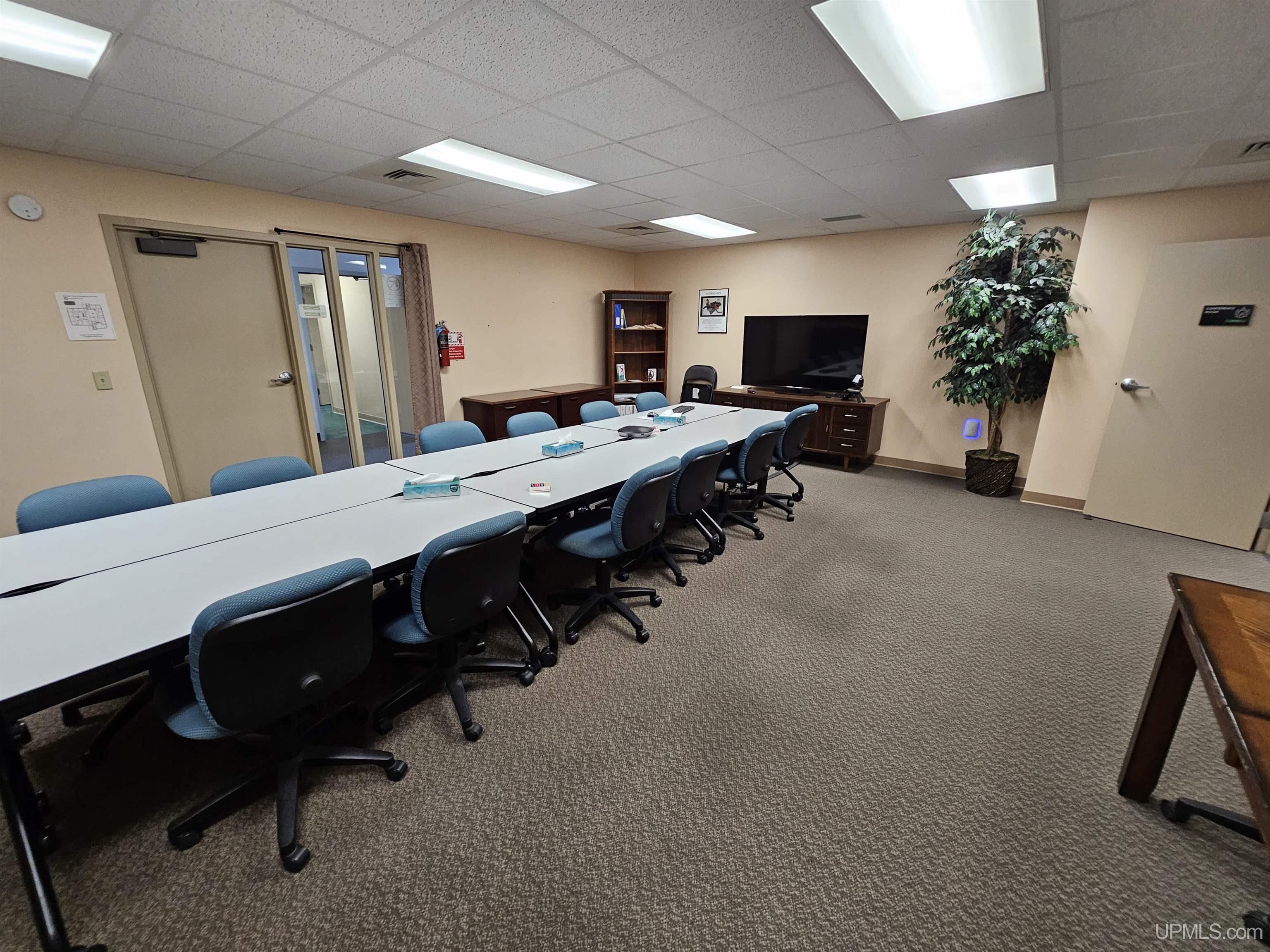 main property photo 85