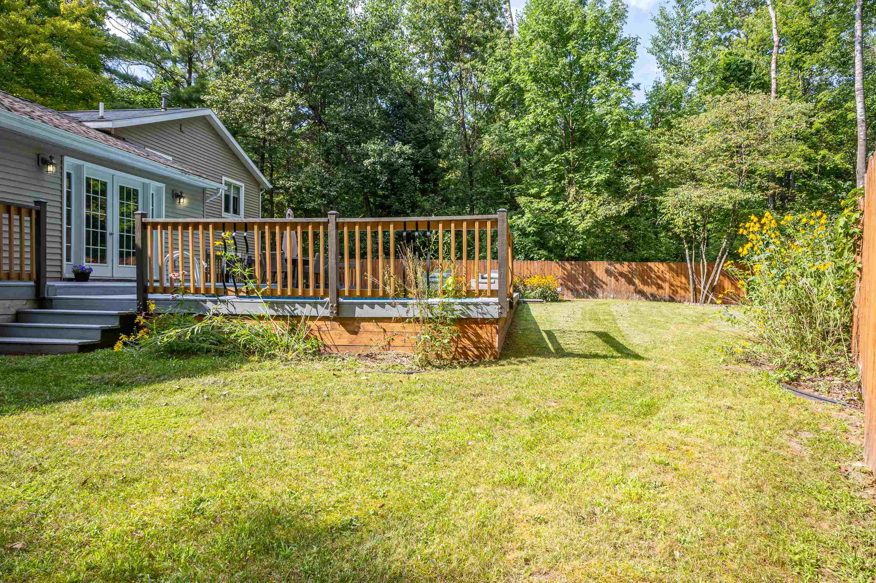 property viewer photo 15