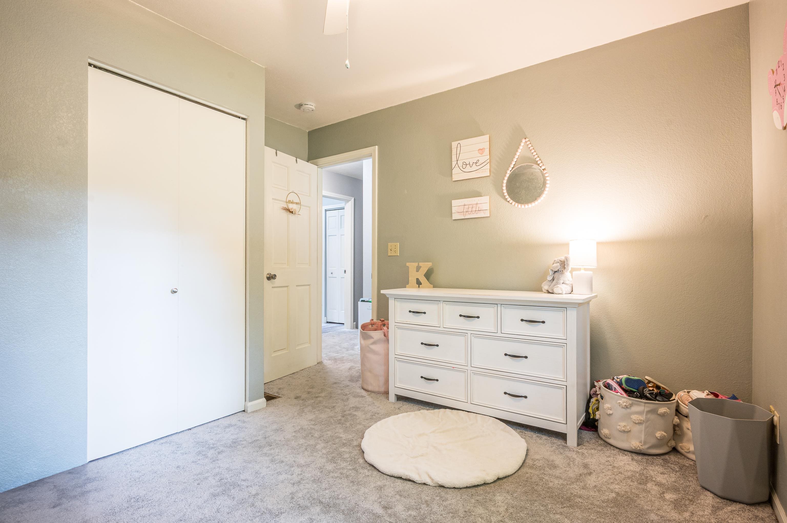property viewer photo 54