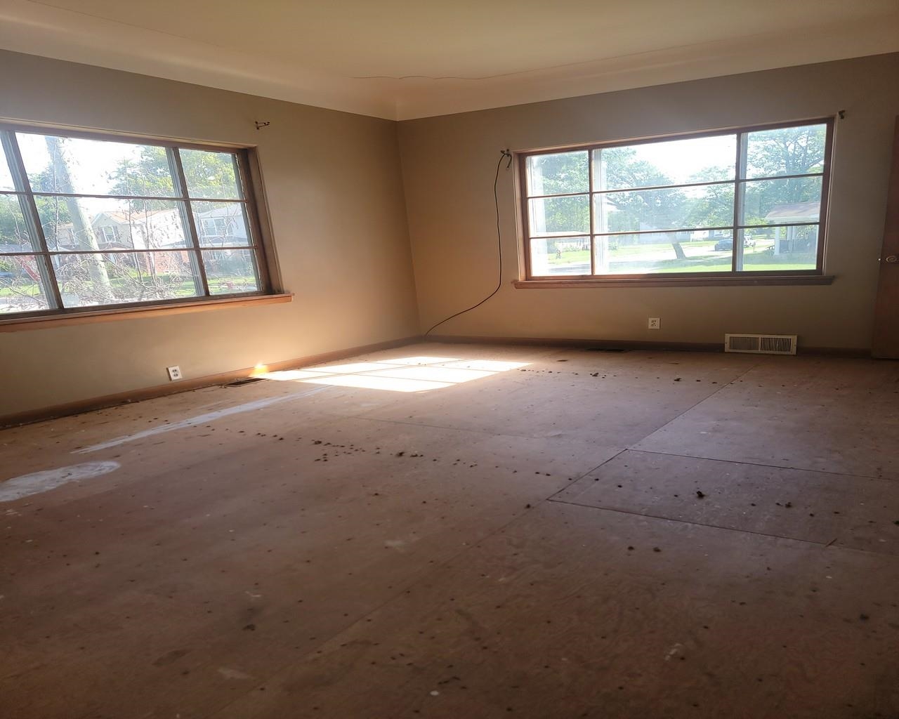 property viewer photo 6