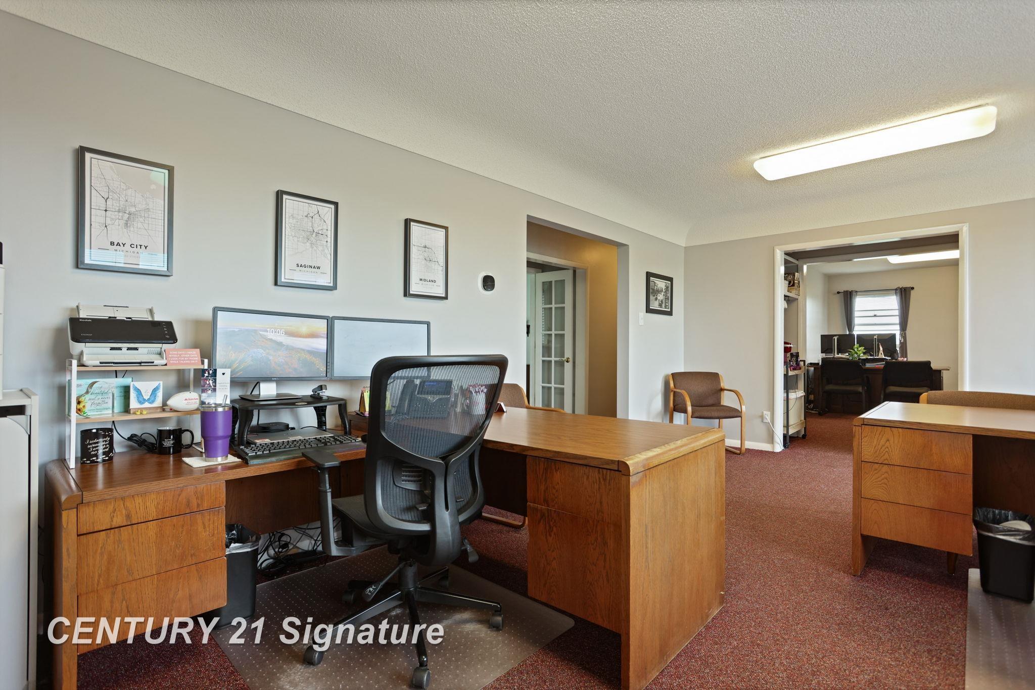 main property photo 17