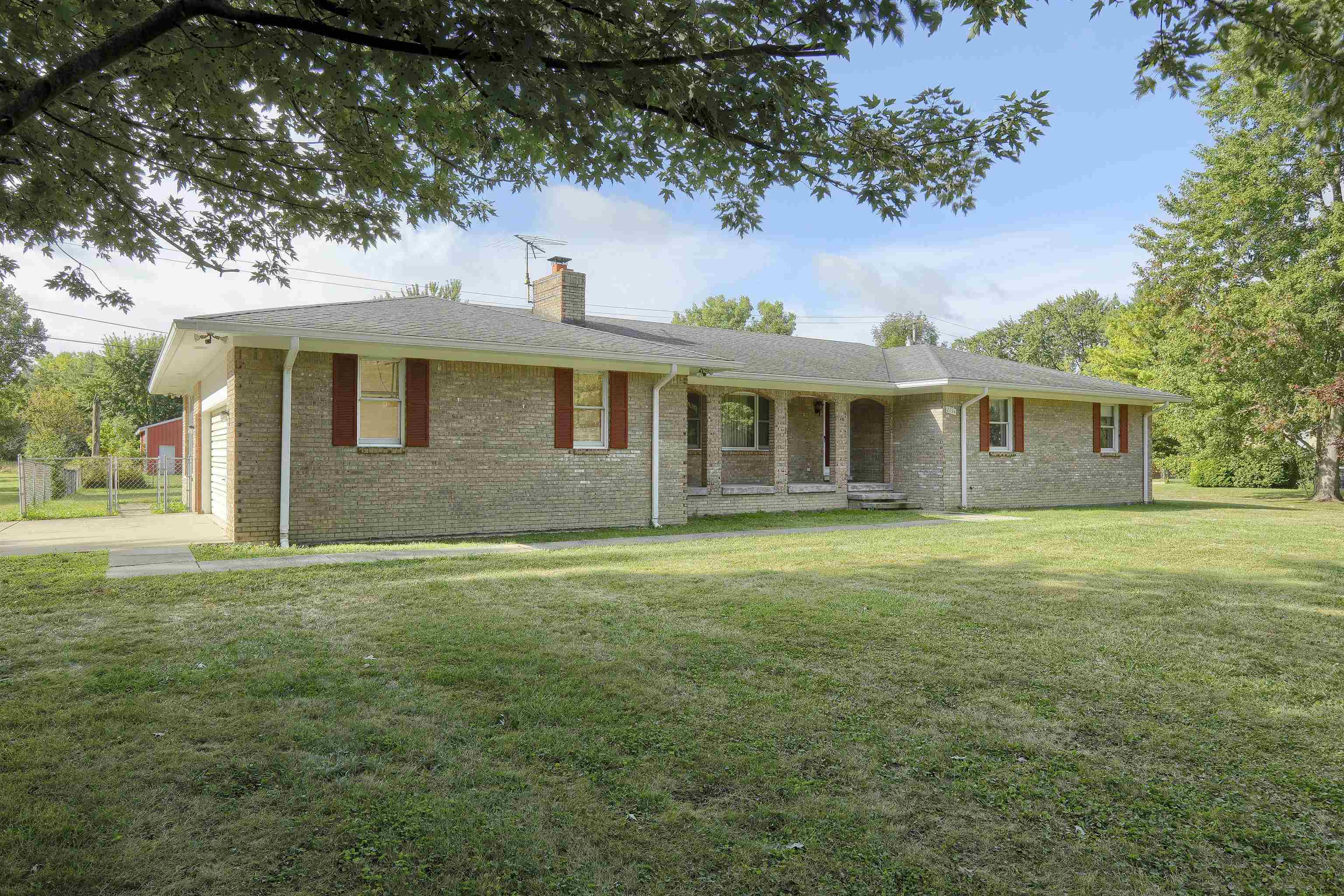 main property photo 6