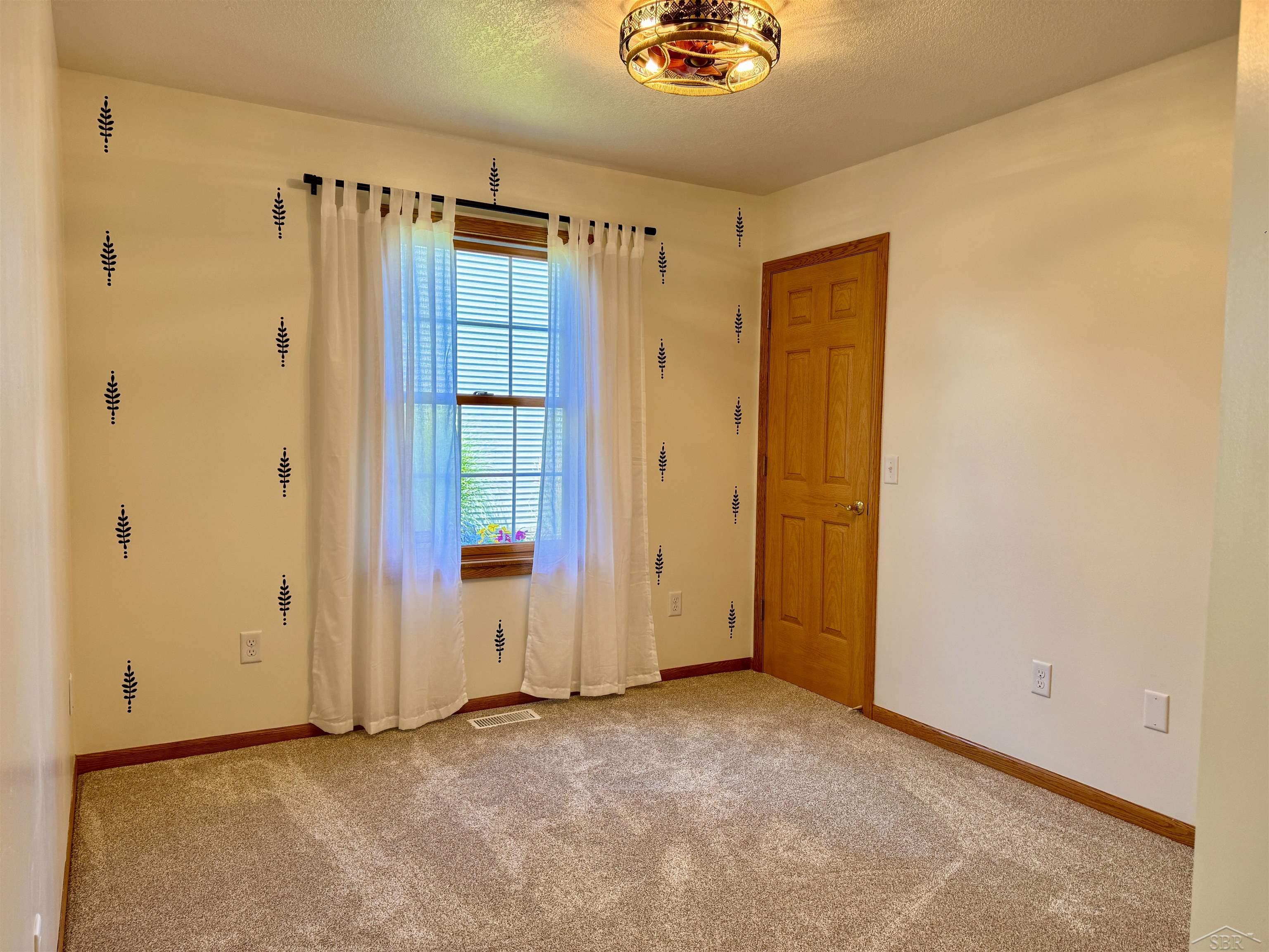 property viewer photo 17