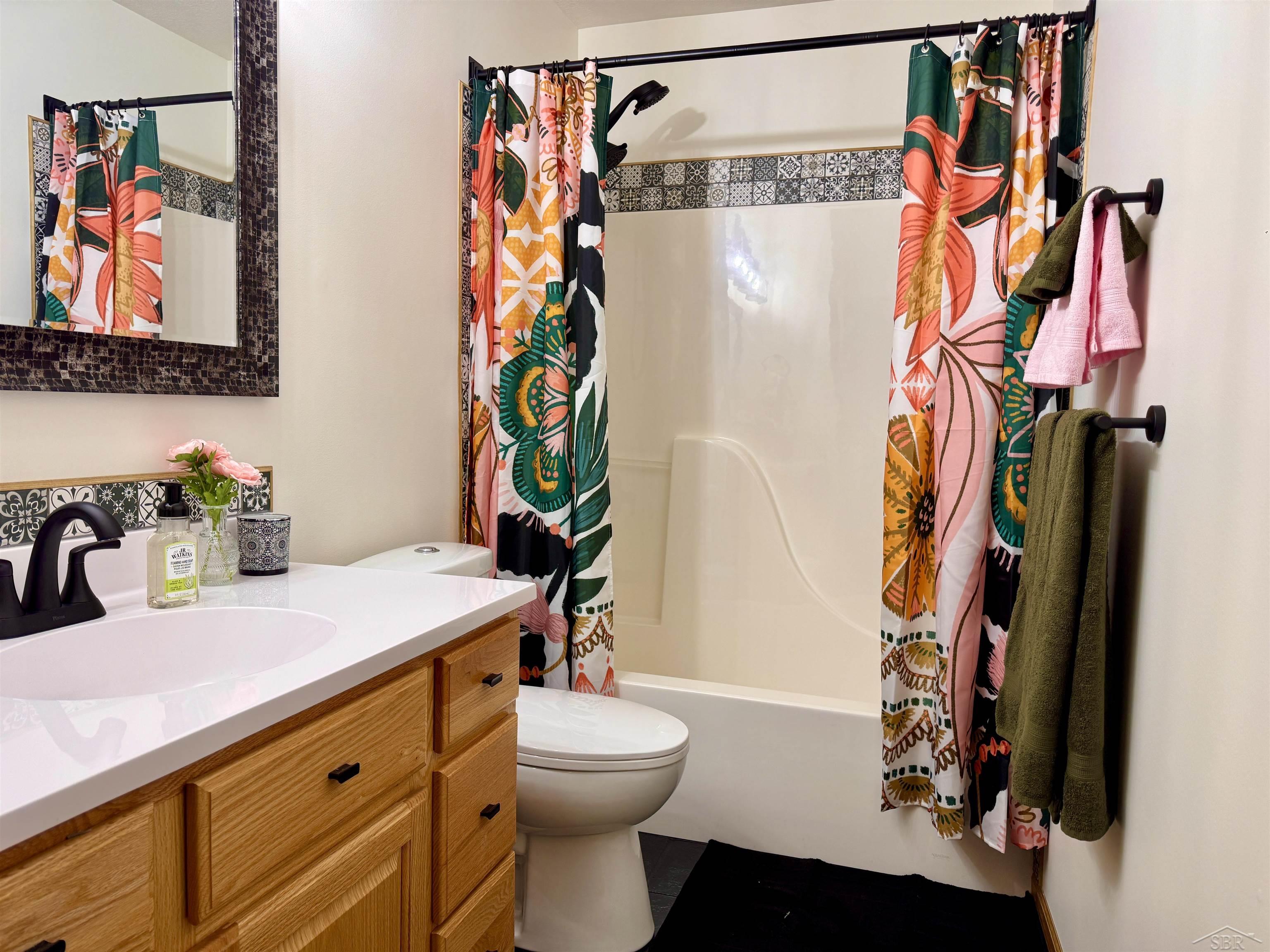 property viewer photo 18