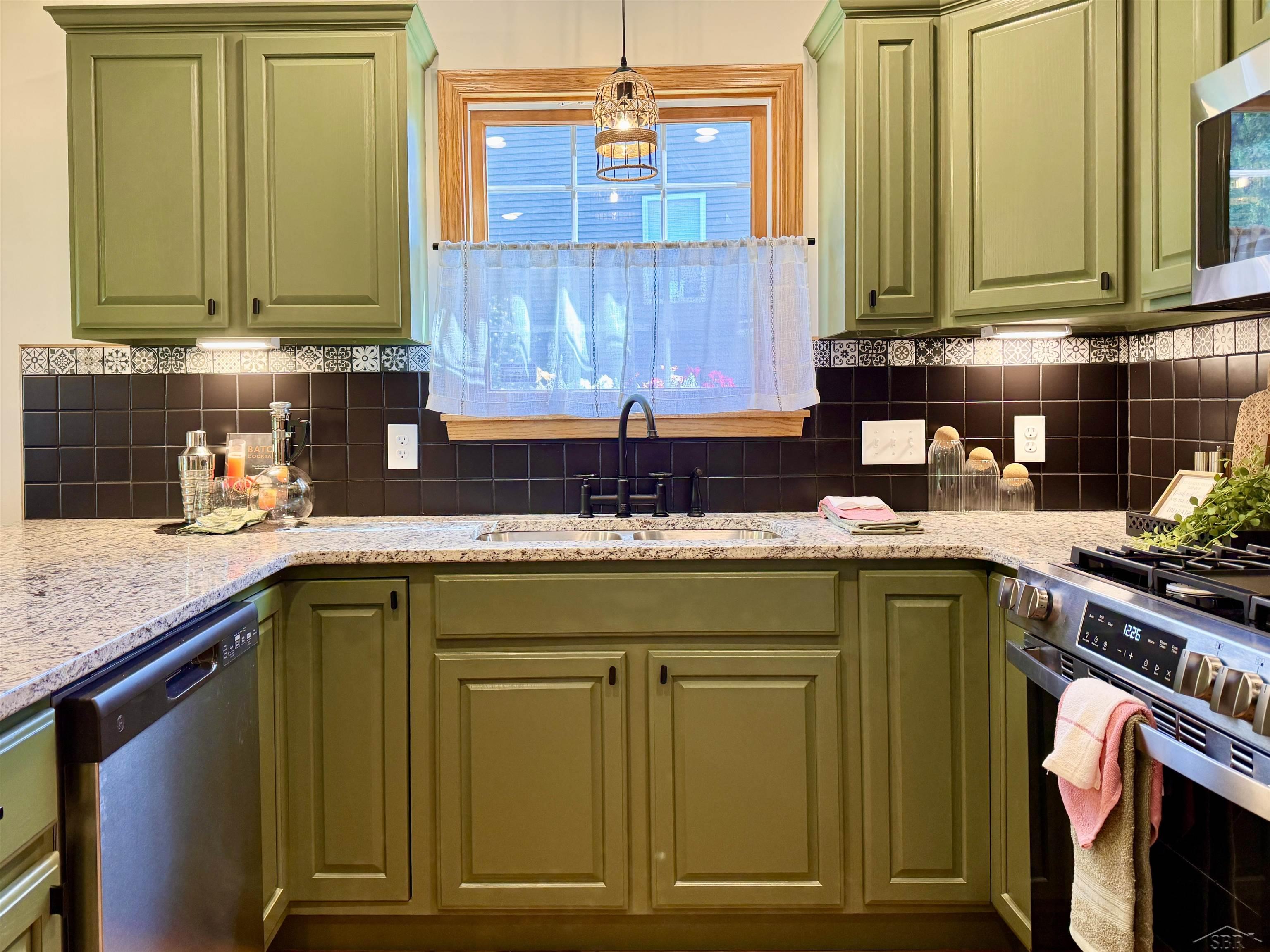property viewer photo 5