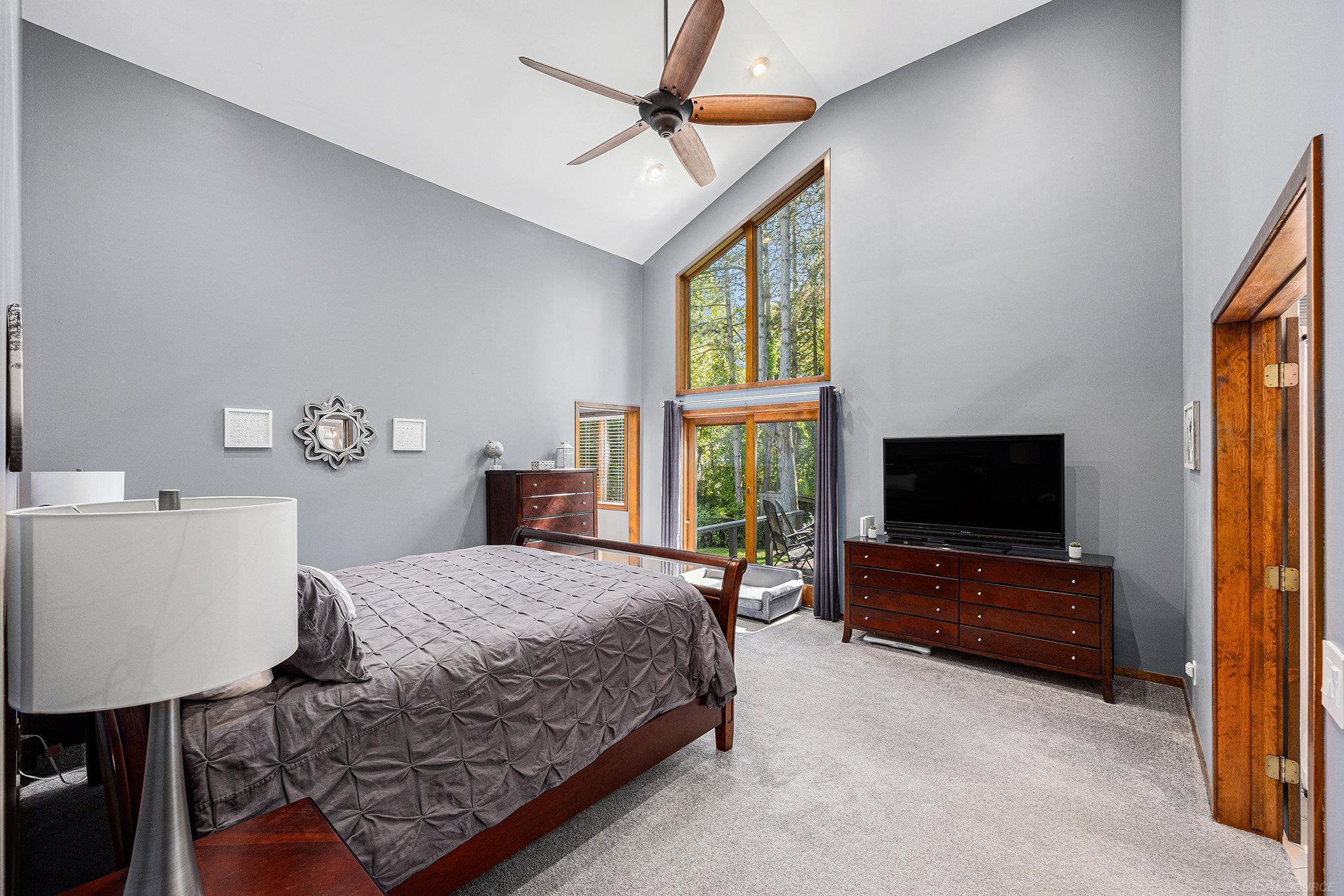 property viewer photo 18