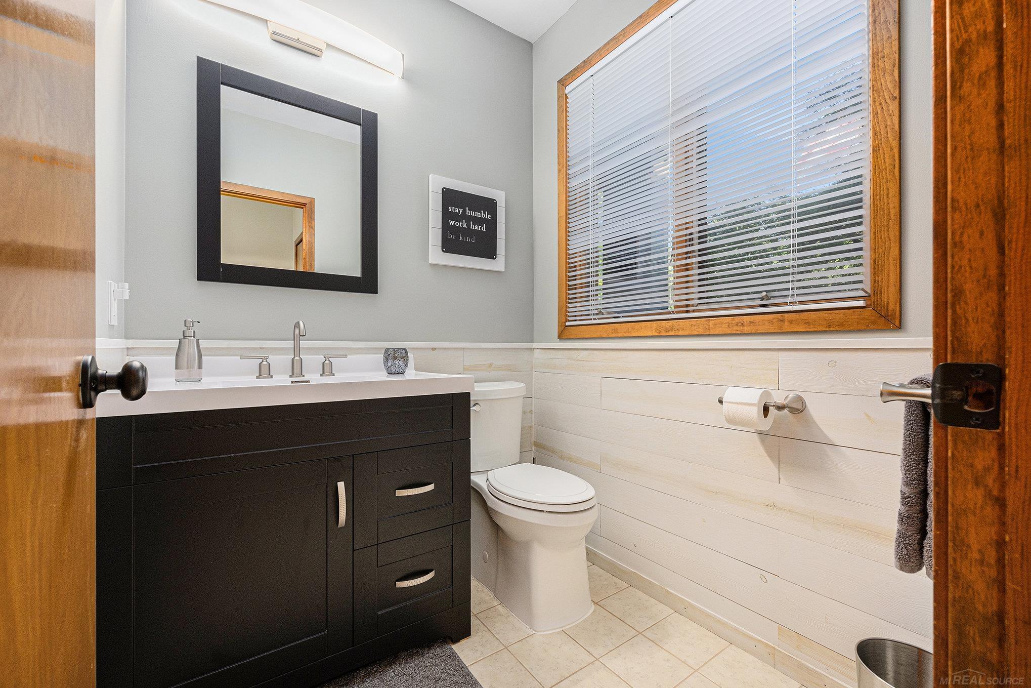 property viewer photo 27