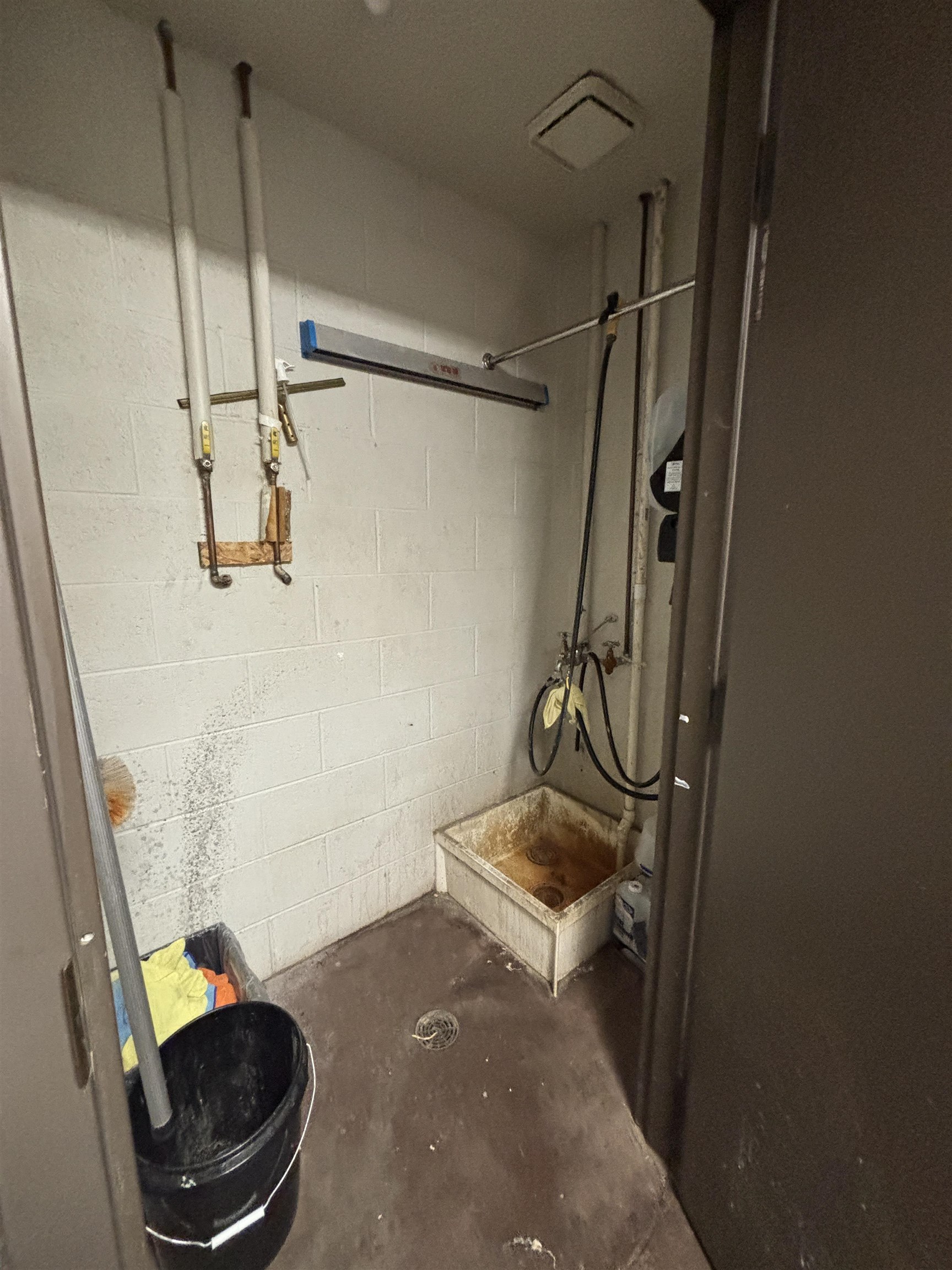 main property photo 63