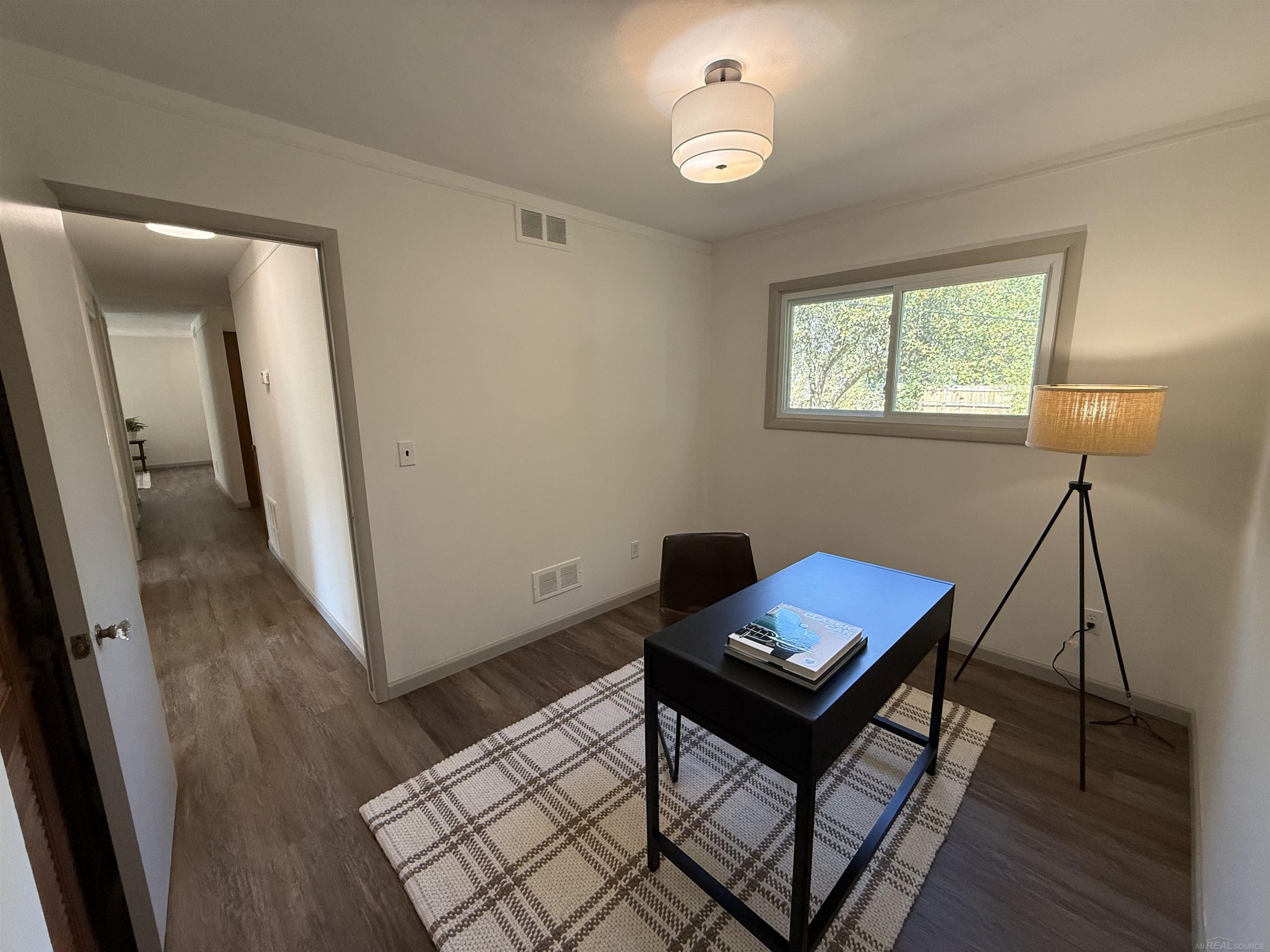 property viewer photo 26