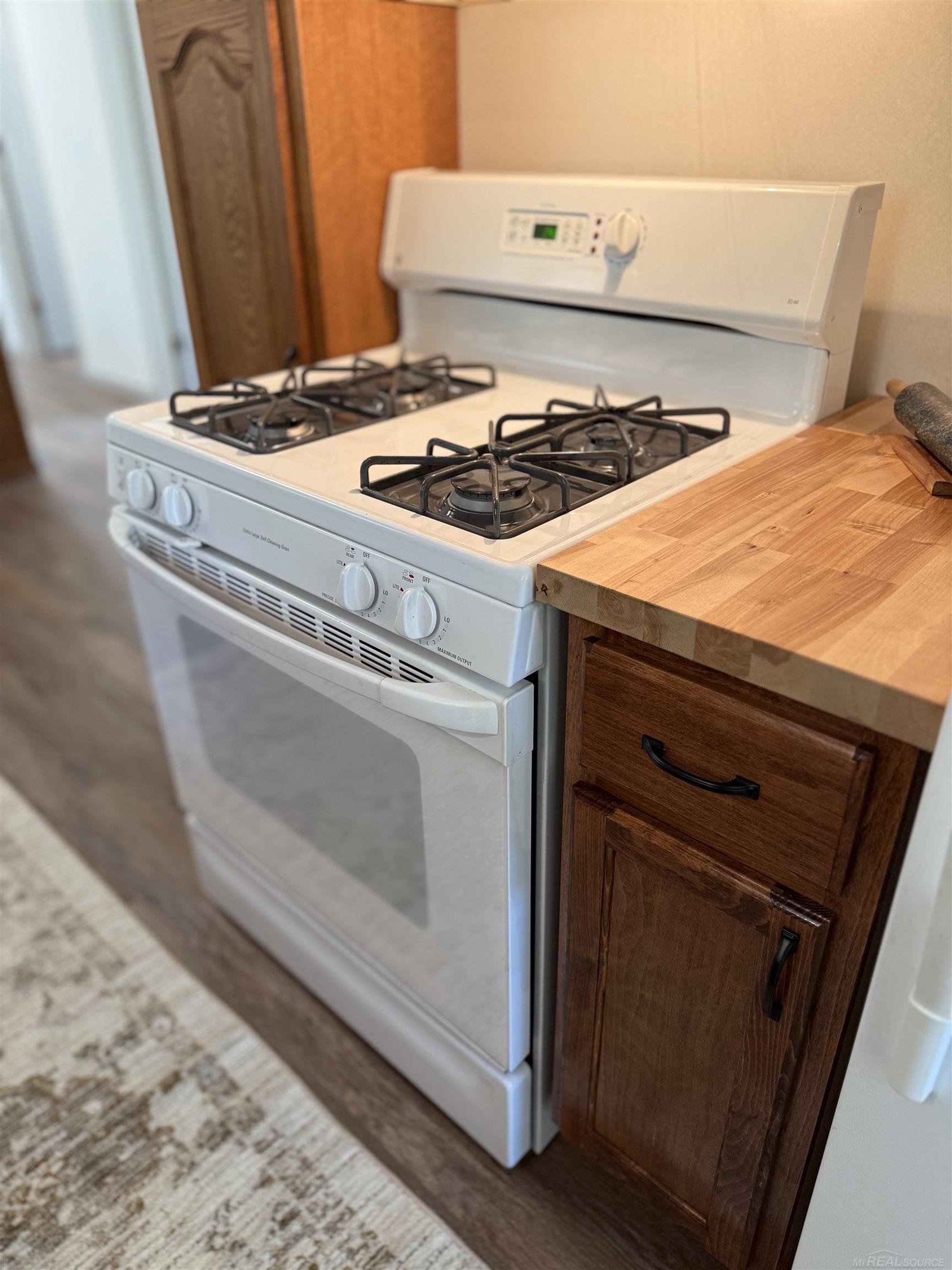 property viewer photo 6