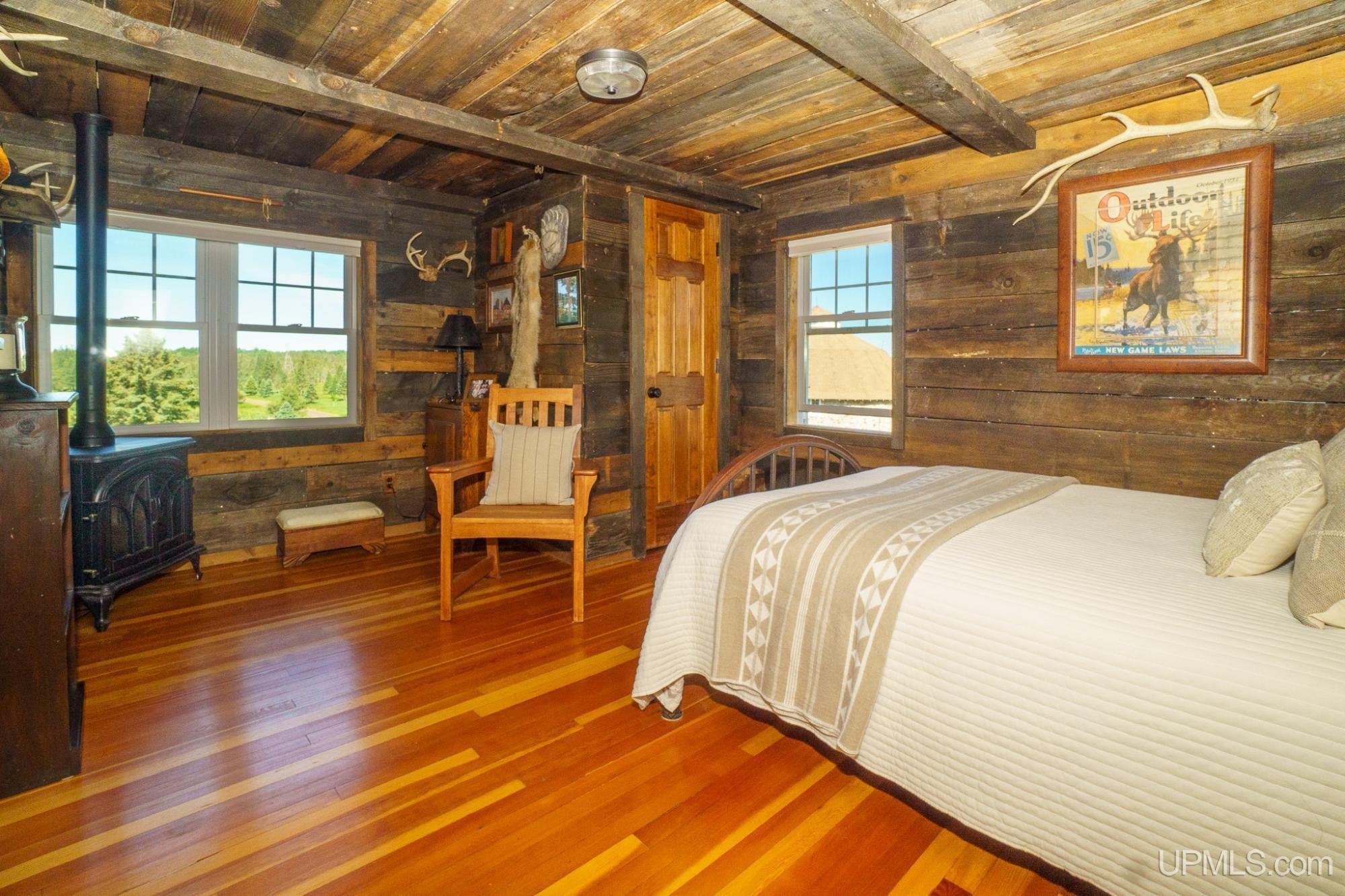 main property photo 38