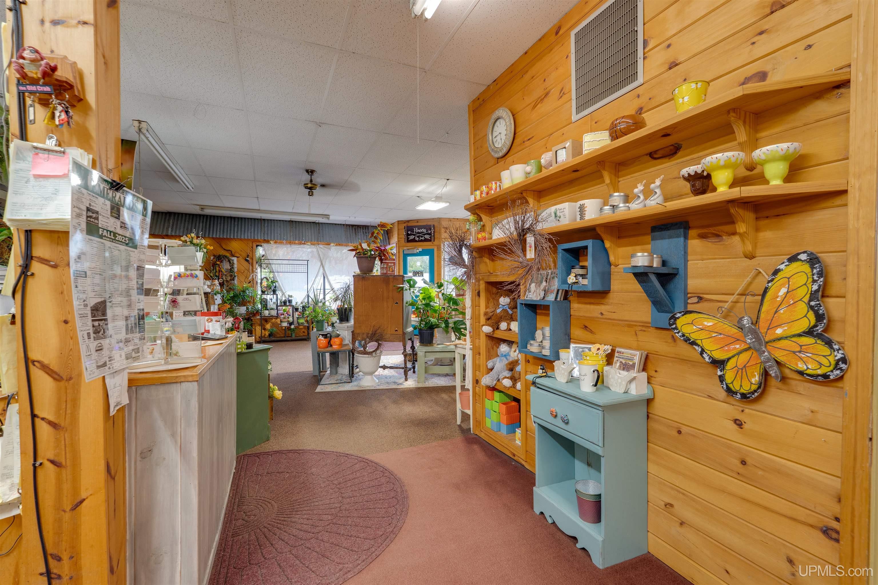 main property photo 20