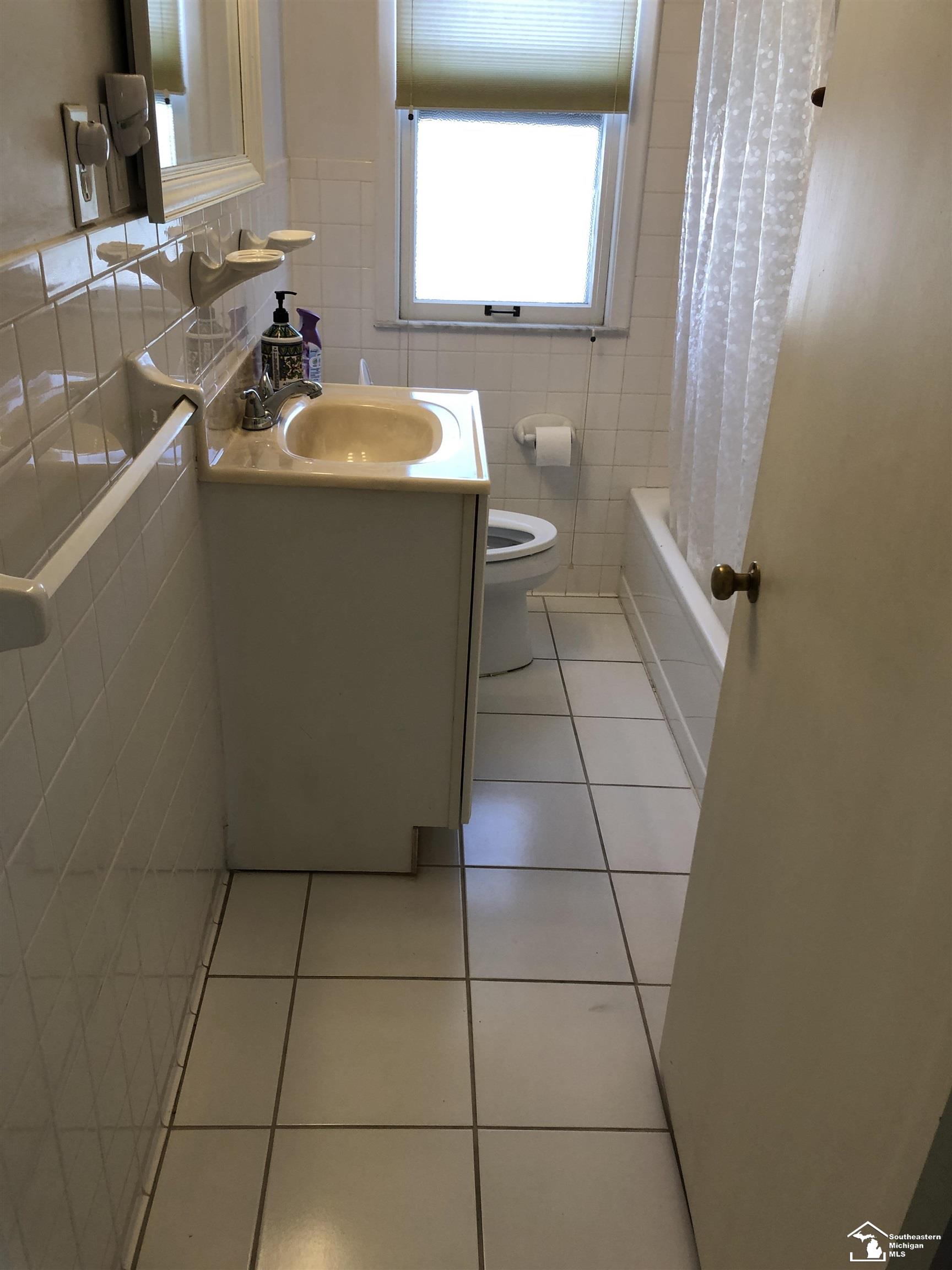 property viewer photo 20