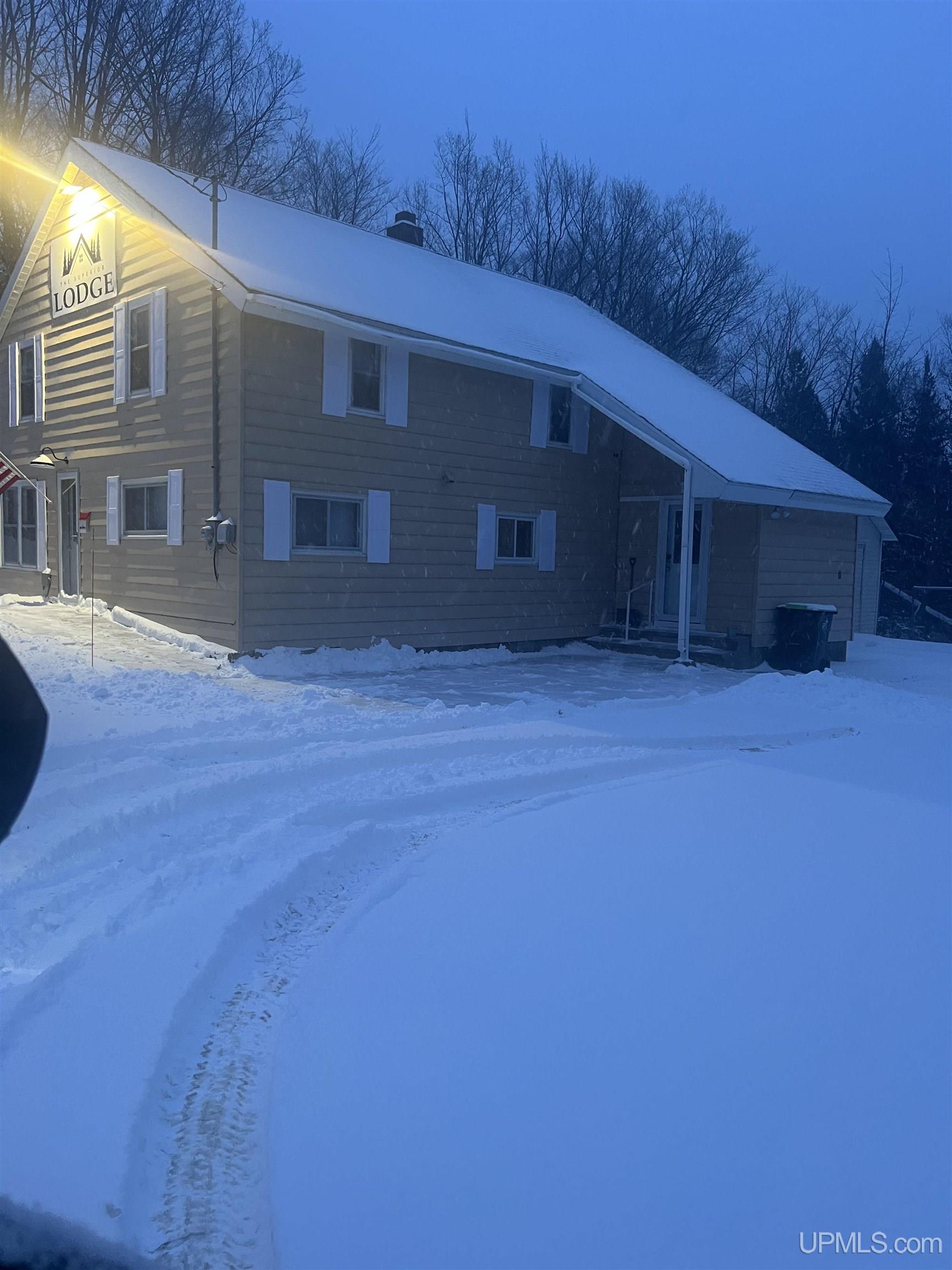 main property photo 37