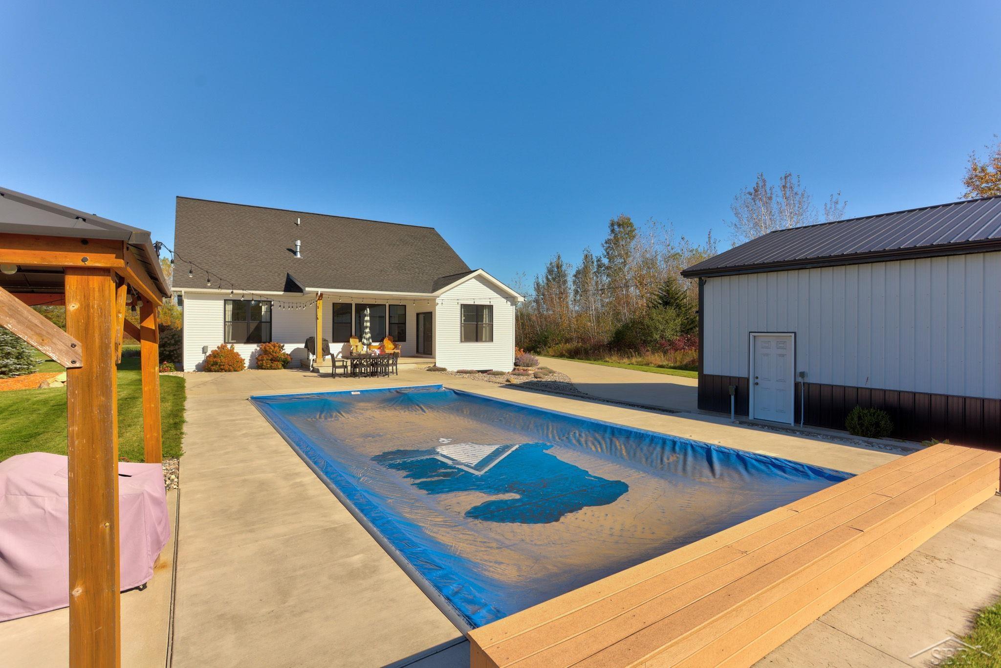 property viewer photo 58